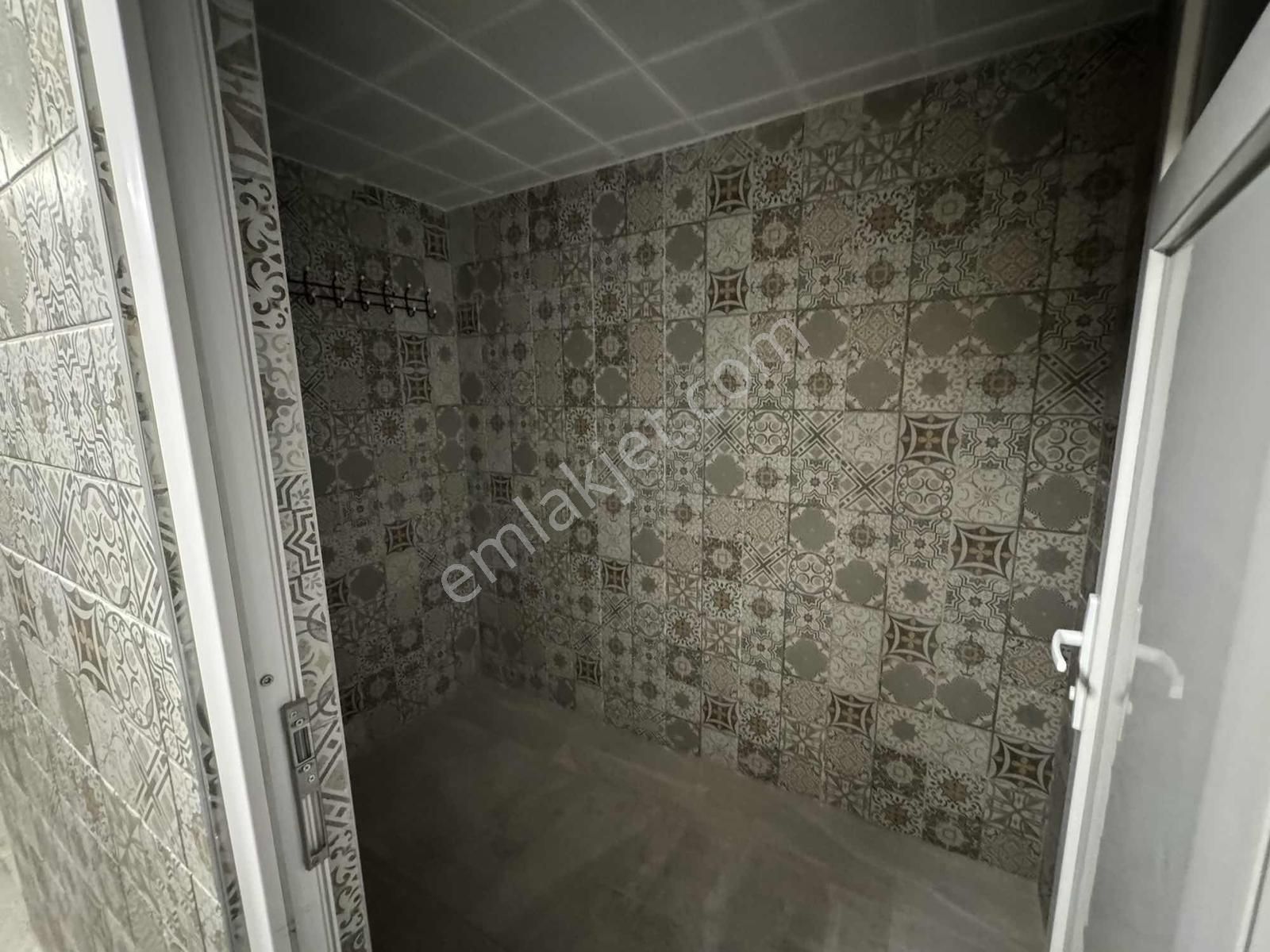 Antalya Konyaaltı Hastane Karşısı D.gazlı Kiralık 1+1 Daire - Görsel 28