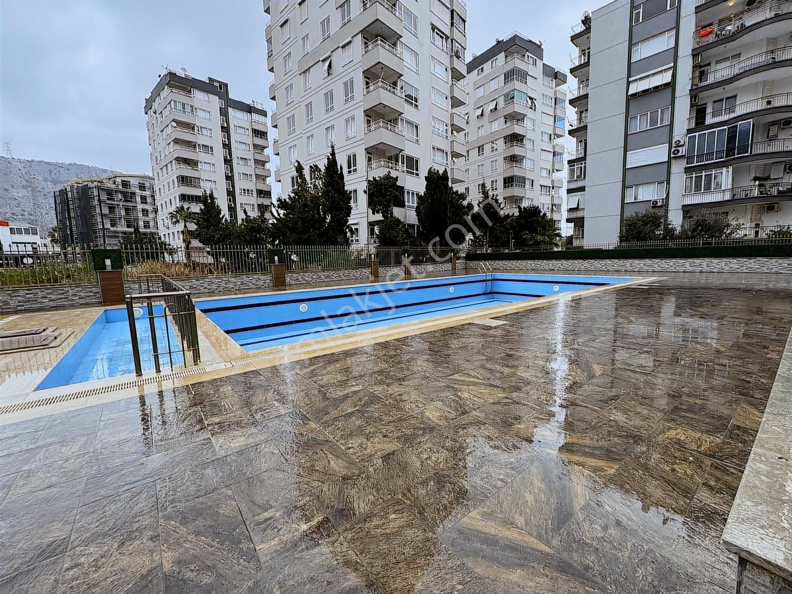 Antalya Konyaaltı Hastane Karşısı D.gazlı Kiralık 1+1 Daire - Görsel 33