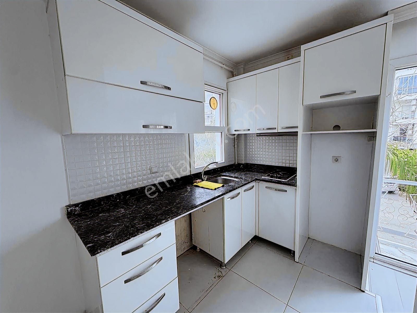 Antalya Konyaaltı Liman'da Kiralık 1+1 Daire Depozito Yok - Görsel 14