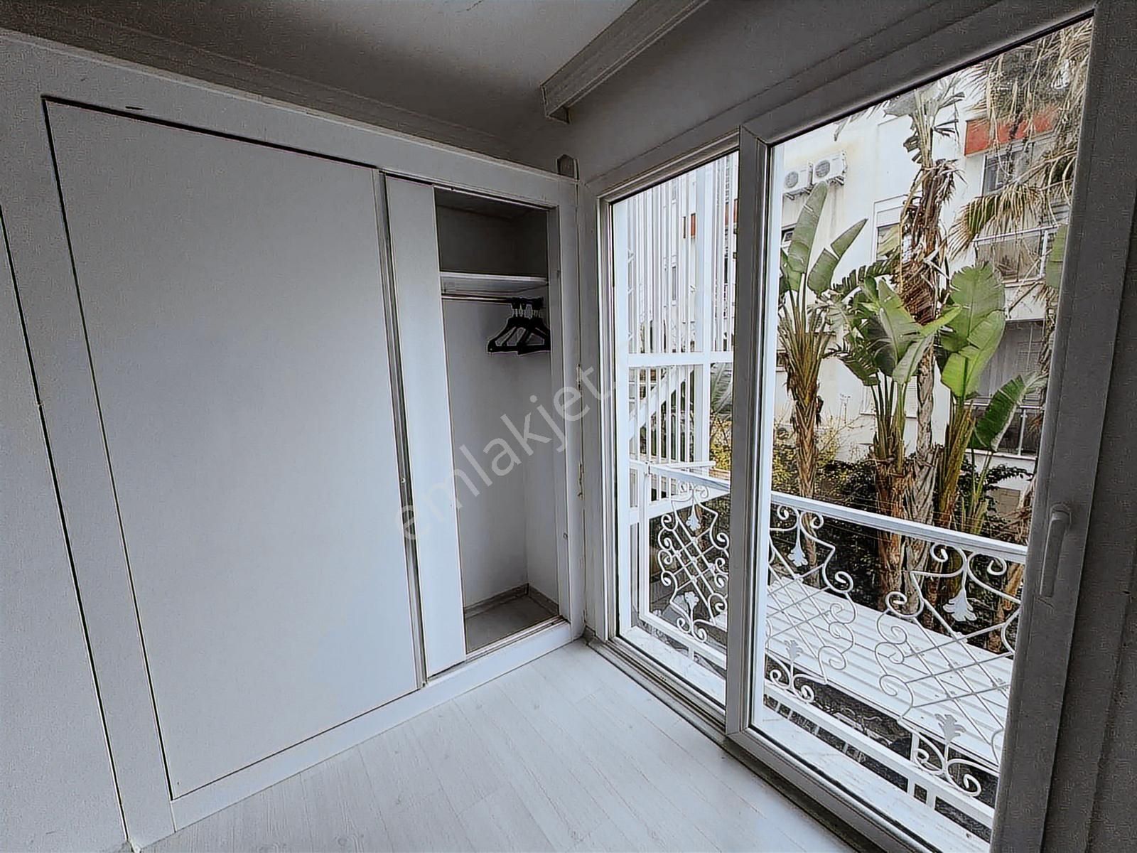 Antalya Konyaaltı Liman'da Kiralık 1+1 Daire Depozito Yok - Görsel 12