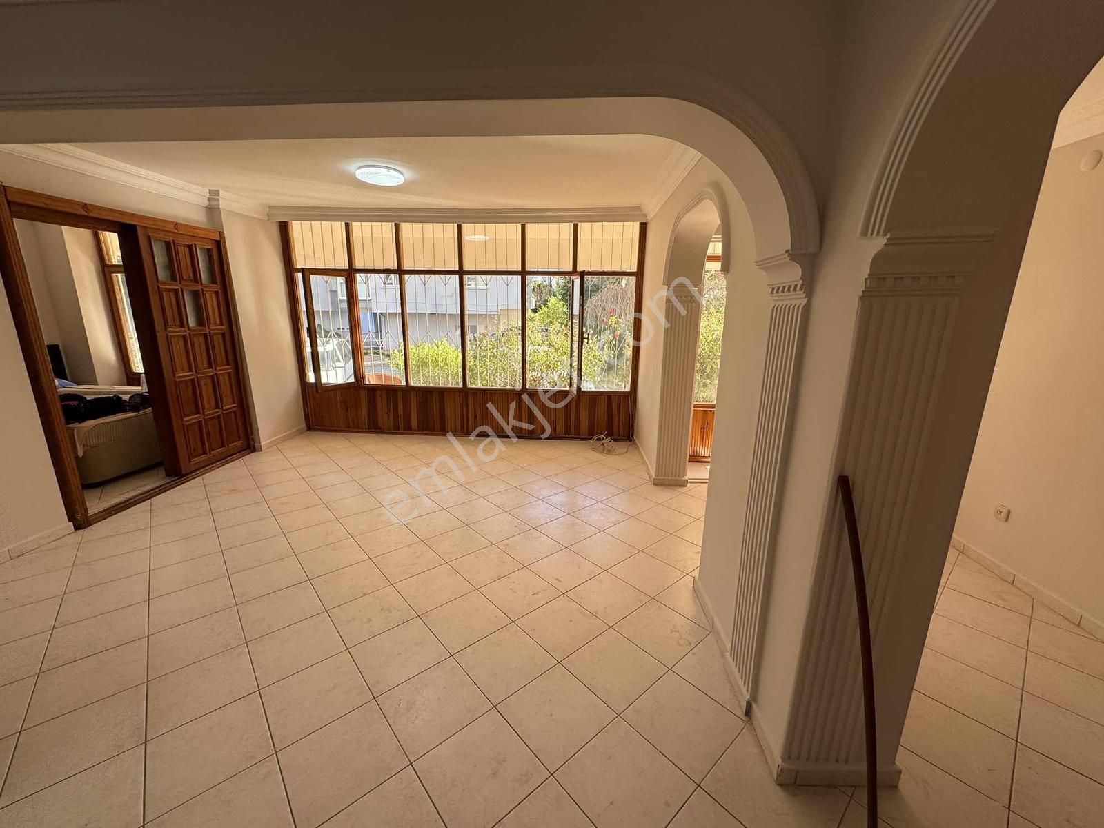 Antalya Konyaaltı Gürsu 'da Kiralık 1+1 İşyeri Ofis - Görsel 13