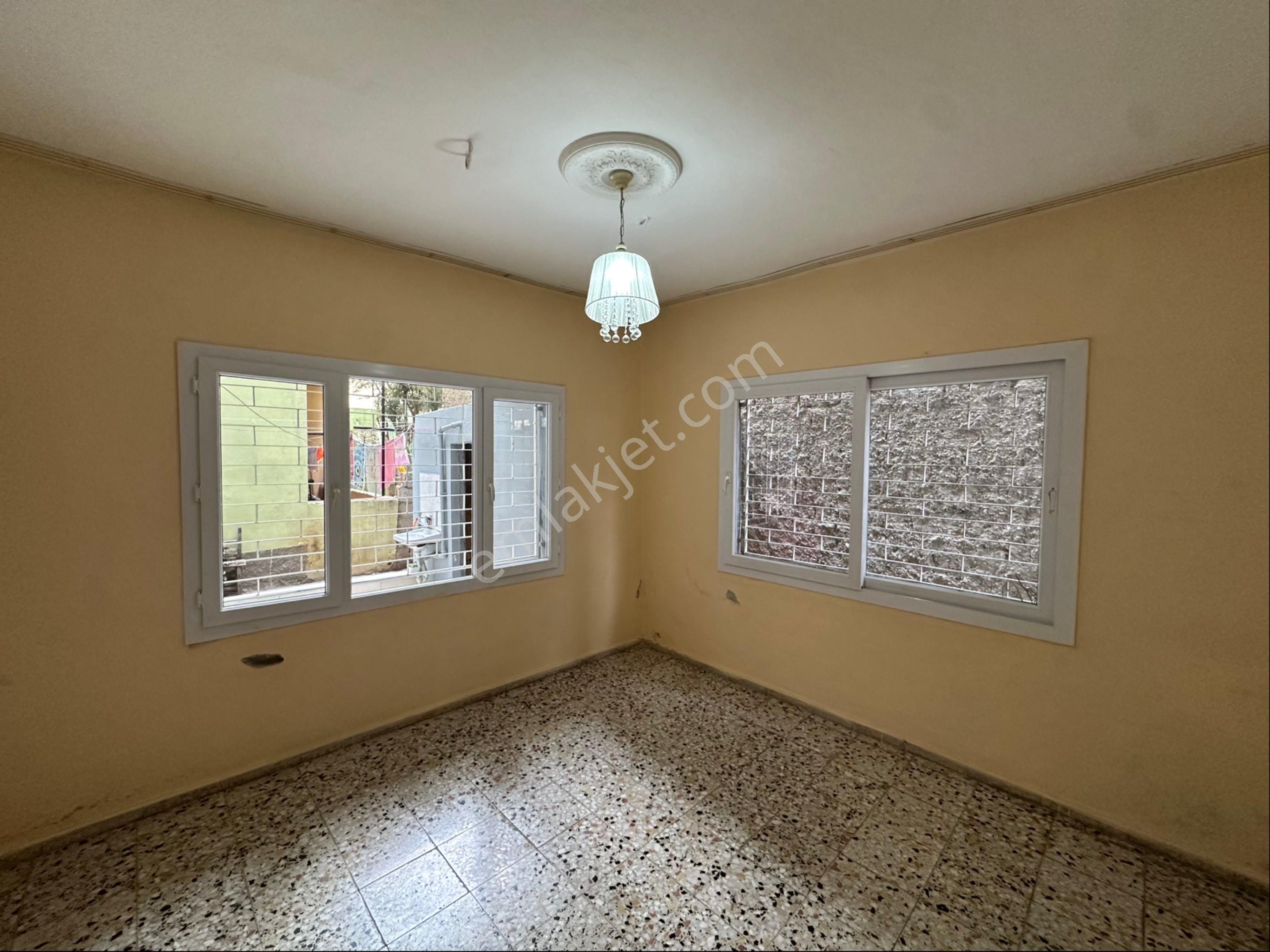 Demetevler’de 2+1 K.mutfak Kiralık Müstakil - Görsel 9