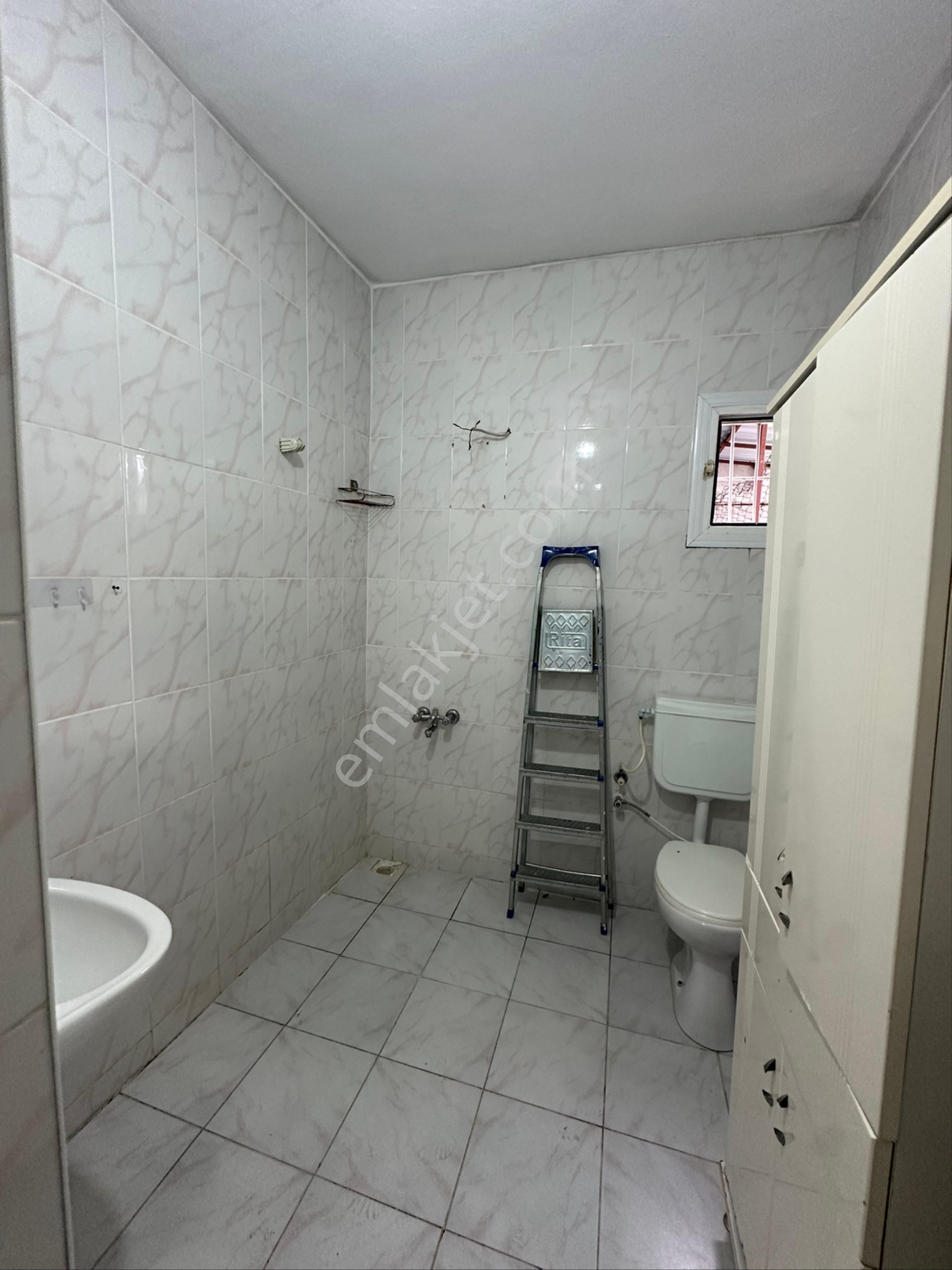 Demetevler’de 2+1 K.mutfak Kiralık Müstakil - Görsel 13