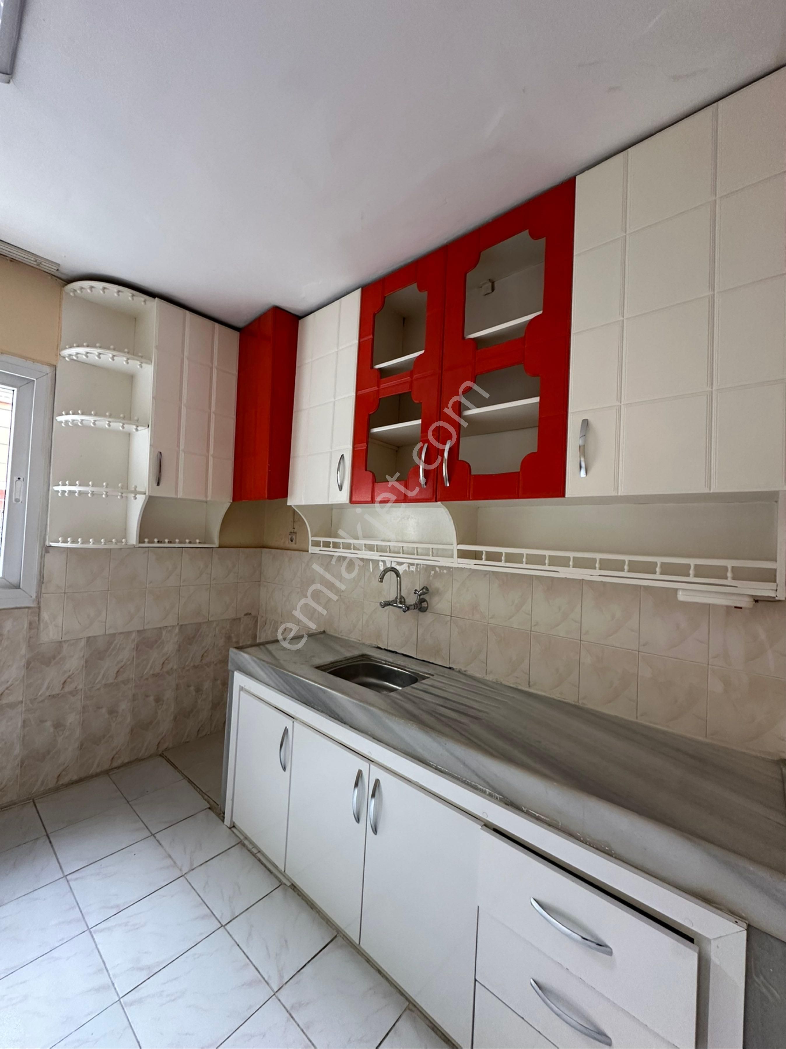 Demetevler’de 2+1 K.mutfak Kiralık Müstakil - Görsel 4