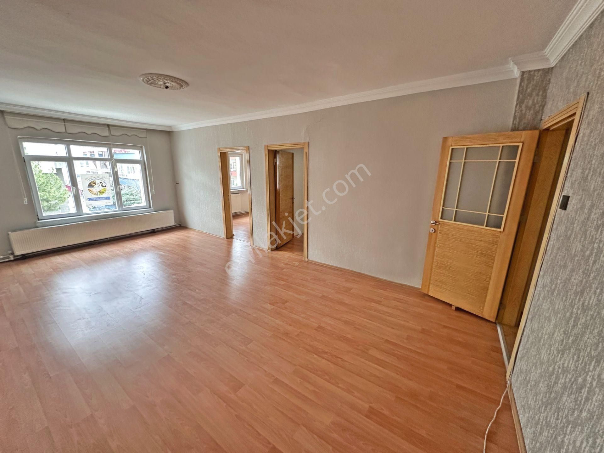 Cebeci Şehitlik Yakınında Full Yapılı Balkonlu 3+1 Kiralık Daire - Görsel 11