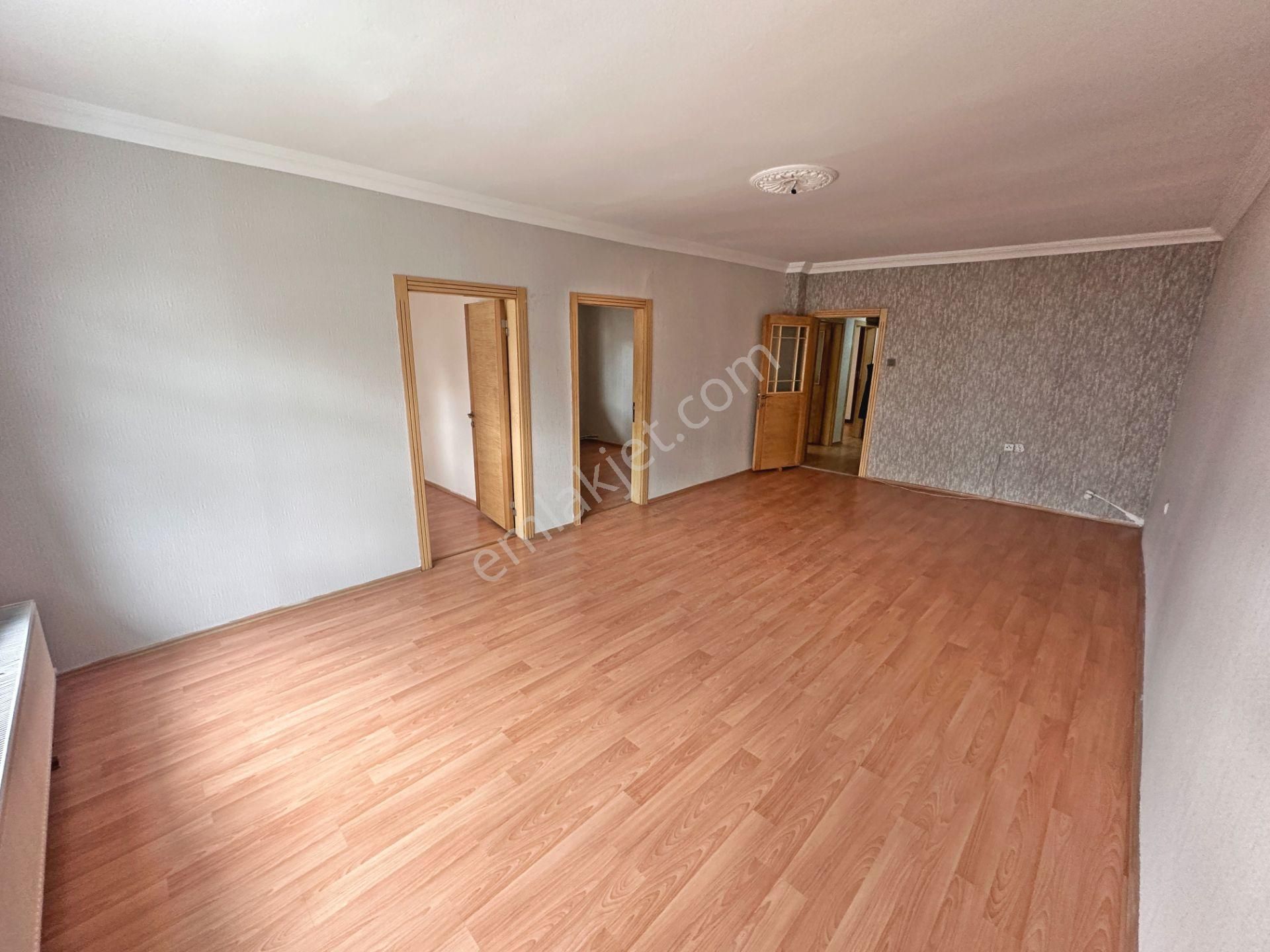 Cebeci Şehitlik Yakınında Full Yapılı Balkonlu 3+1 Kiralık Daire - Görsel 12
