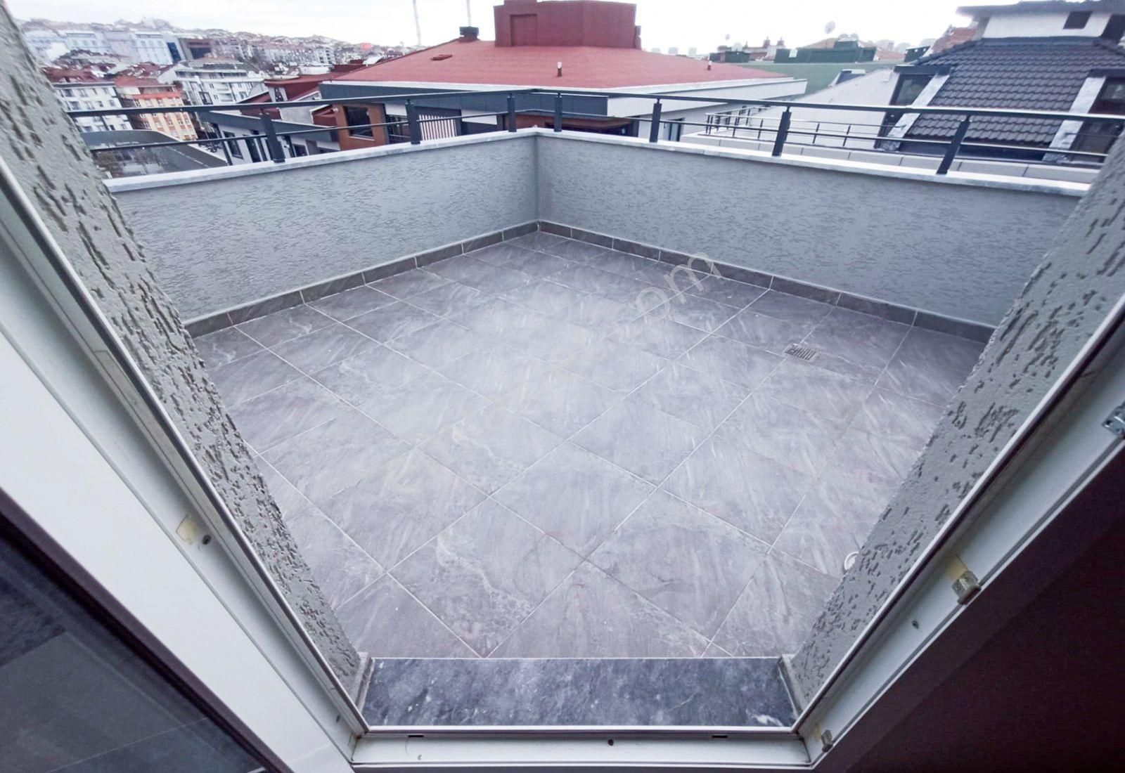 Weal World' Den Şirinevler De Yeni Binada, Çift Girişli, Mükemmel Dubleks ...