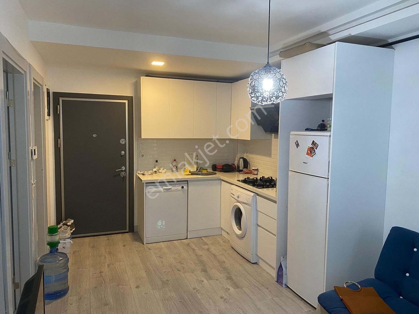 Bornova Erzene Mah.kiralık Full Eşyalı 1+1 Daire - Görsel 3