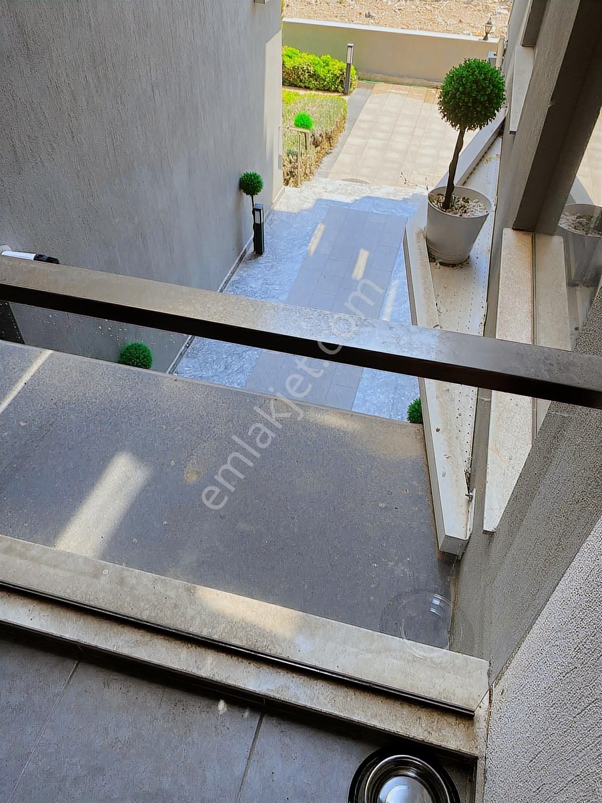 Bornova Erzene Mah.kiralık Full Eşyalı 1+1 Daire - Görsel 10