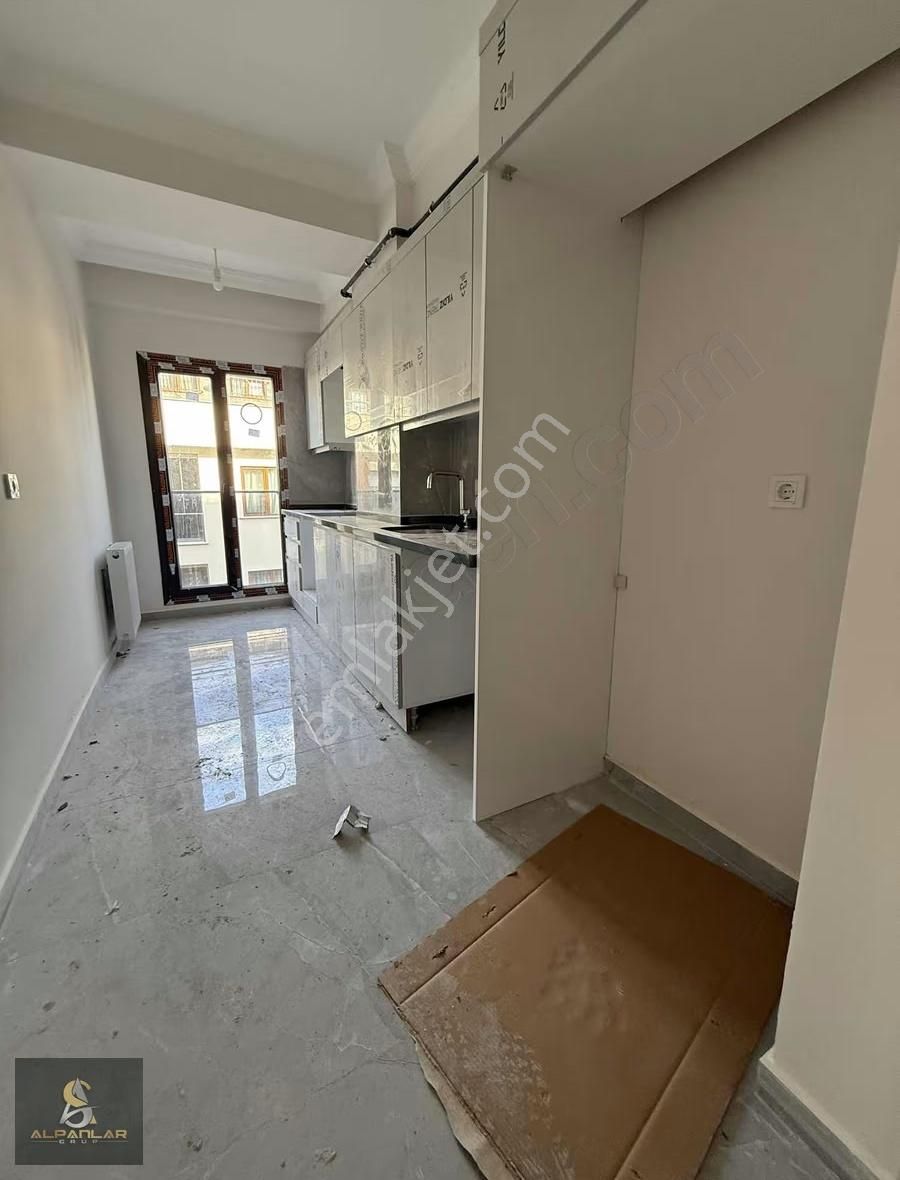 Halkalı Merkez Mah. 3+1 Satılık 130m2 Tek Daire Üzeri Asansörlü - Görsel 18