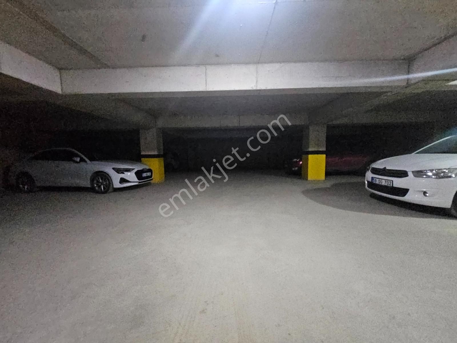 Atatürk Mah. Havuzlu Site Özel Tasarım 2+1 Kısmi Deniz Manzaralı - Görsel 16