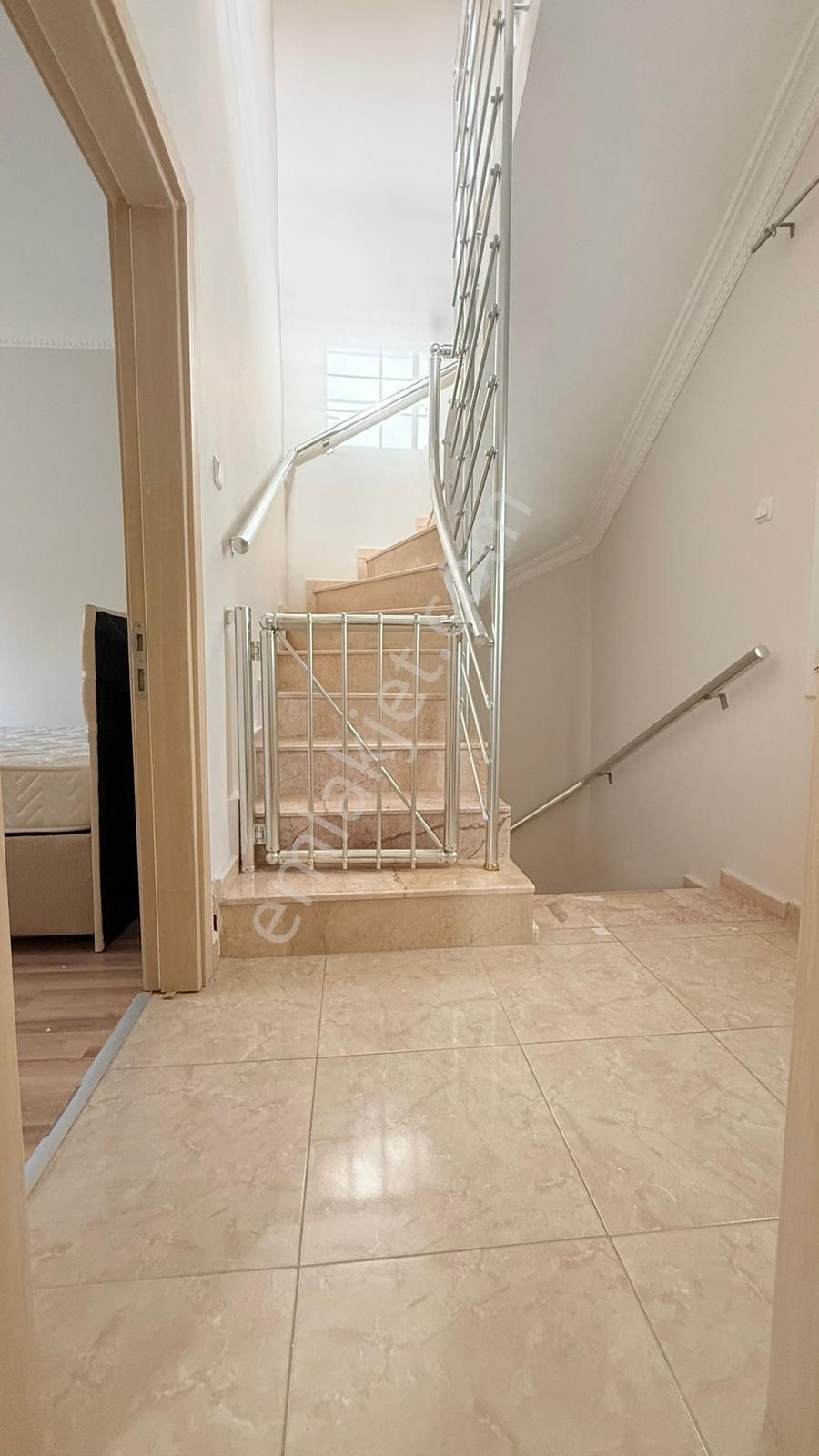 Didim Efeler Mah Site İçerisinde 3+1 Açık Mutfaklı Köşe Başı Trıplex Villamız Satışdadır - Görsel 30