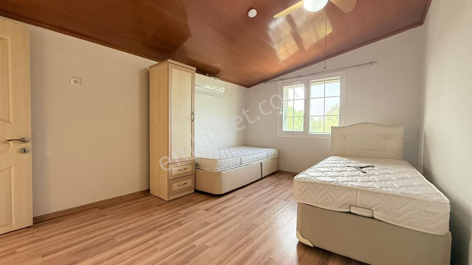 Didim Efeler Mah Site İçerisinde 3+1 Açık Mutfaklı Köşe Başı Trıplex Villamız Satışdadır - Görsel 13