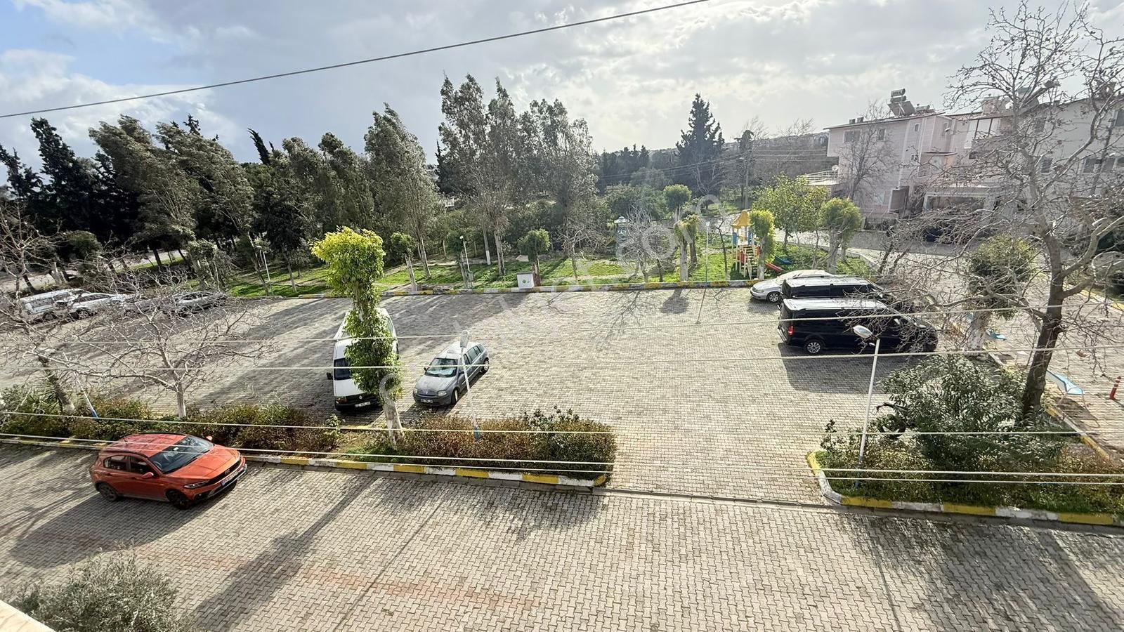 Didim Efeler Mah Site İçerisinde 3+1 Açık Mutfaklı Köşe Başı Trıplex Villamız Satışdadır - Görsel 32