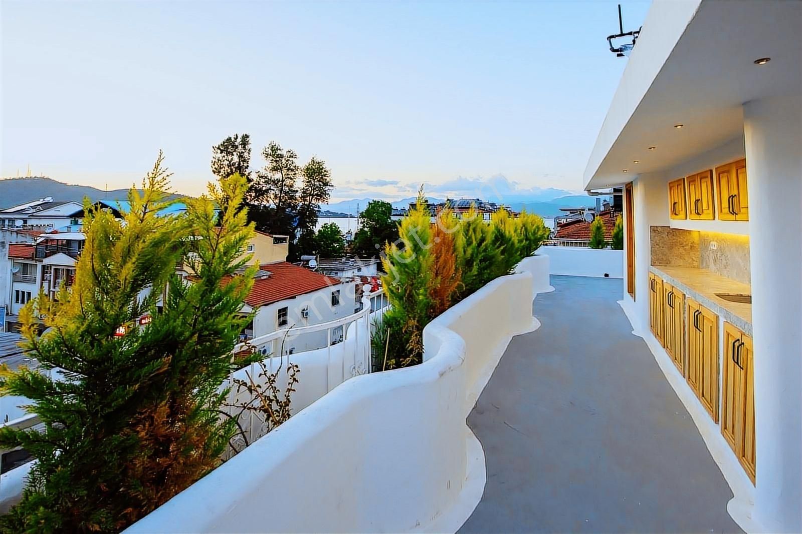 Fethiye'nin Kalbinde 1+1 Teraslı Ve Eşyalı Uzun Dönem Kiralık - Görsel 13