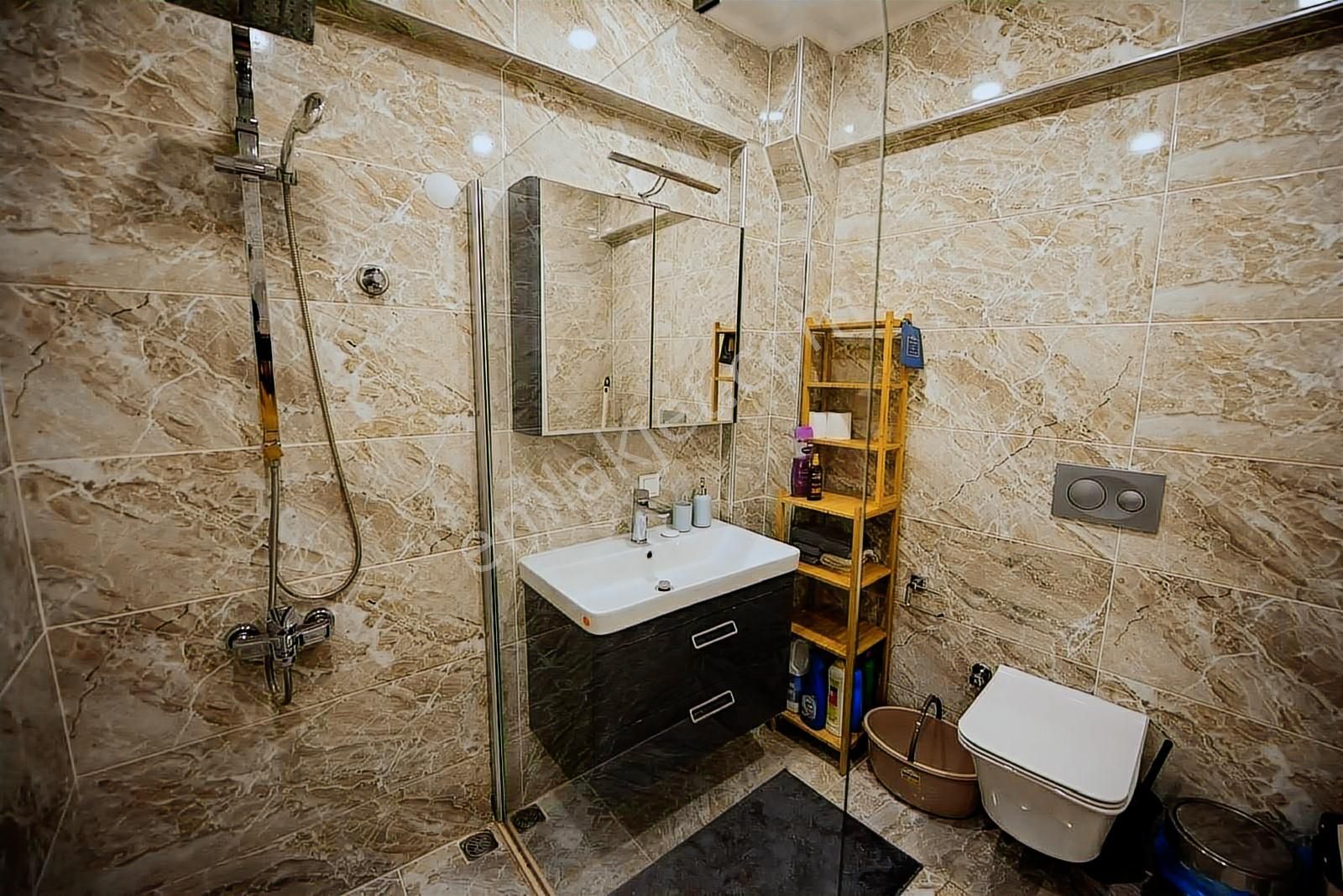 Fethiye'nin Kalbinde 1+1 Teraslı Ve Eşyalı Uzun Dönem Kiralık - Görsel 26