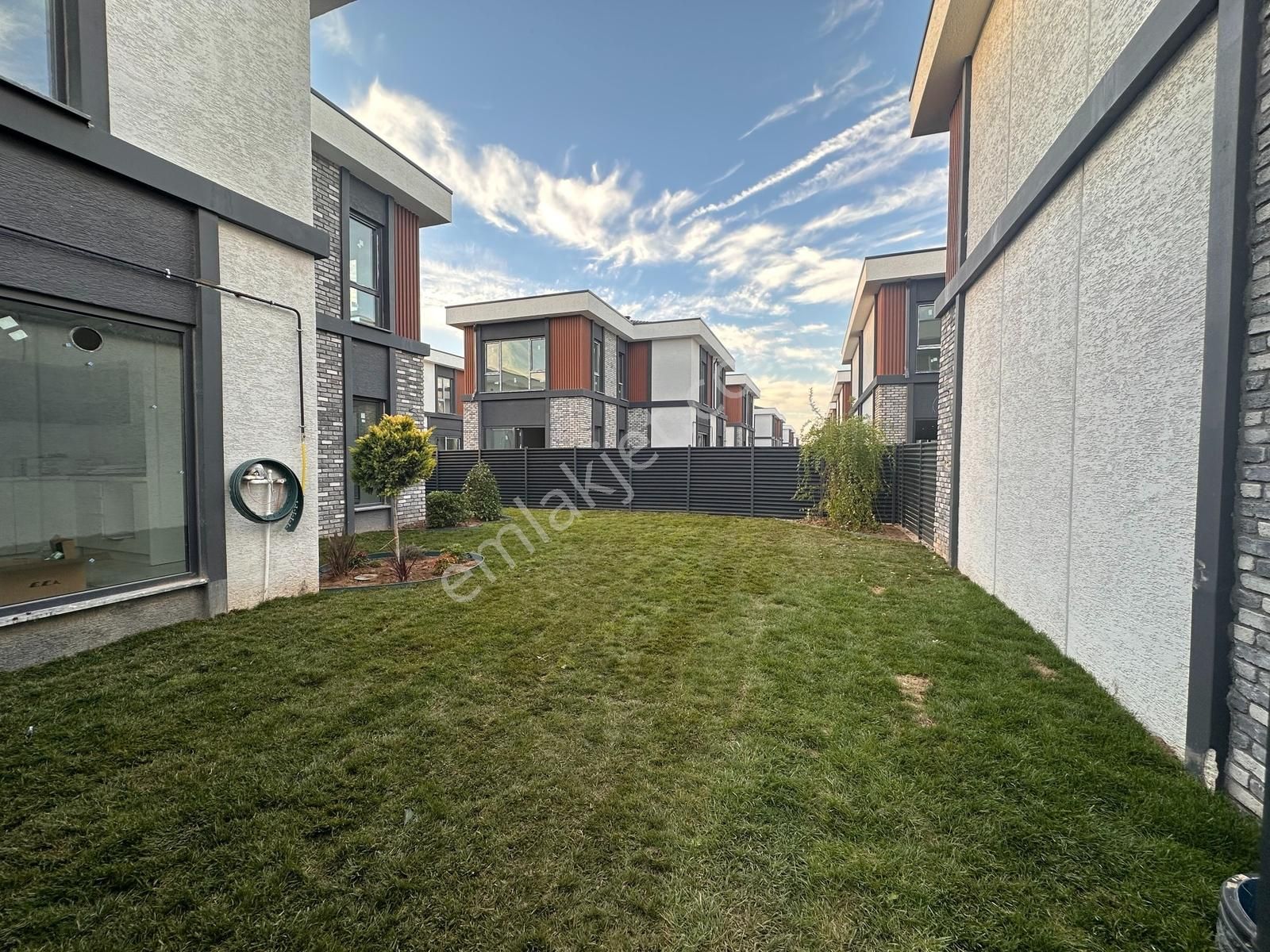 Serdivan'da 4+1 Tam Müstakil Villalar - Görsel 25