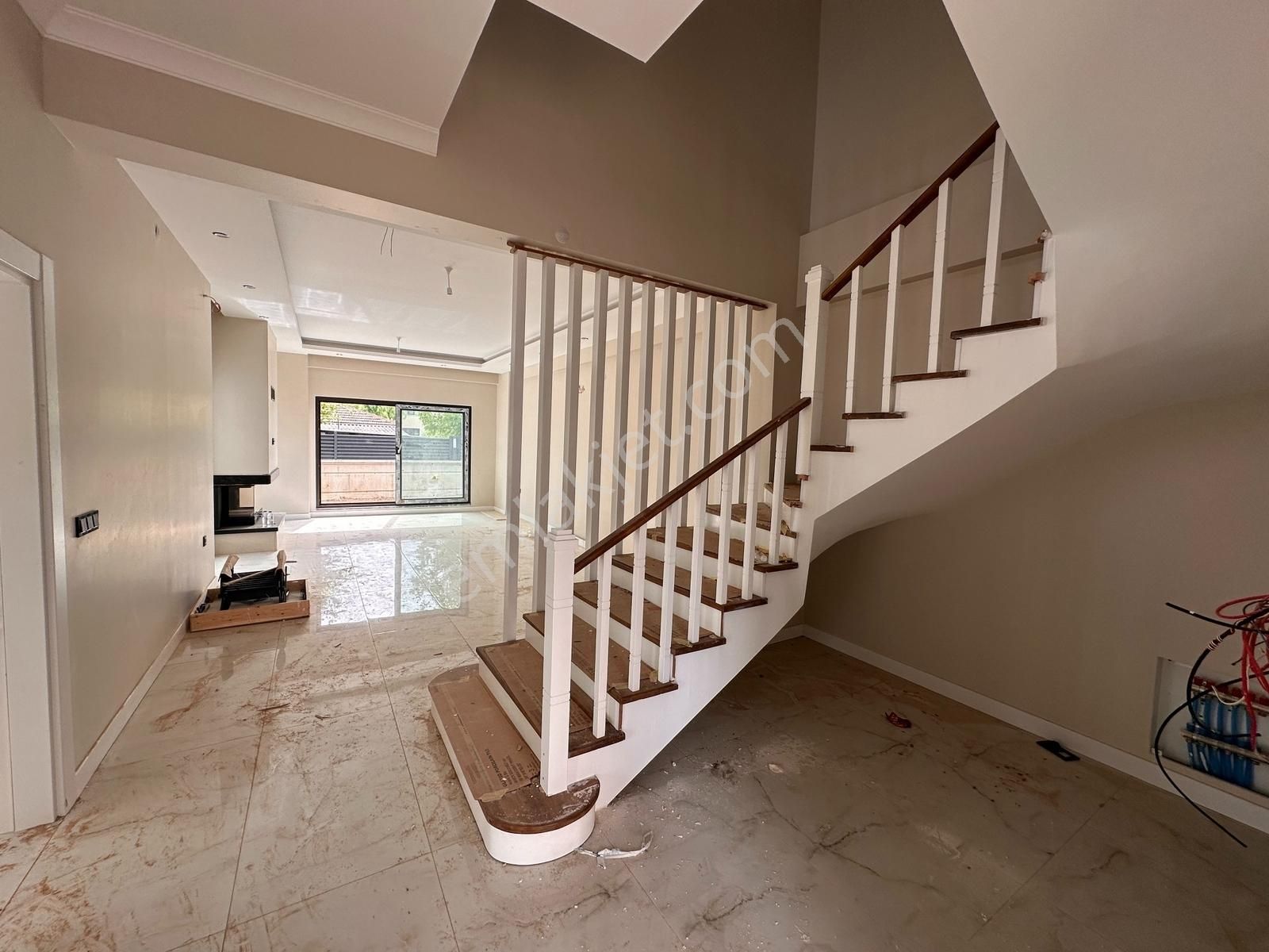 Serdivan'da 4+1 Tam Müstakil Villalar - Görsel 17