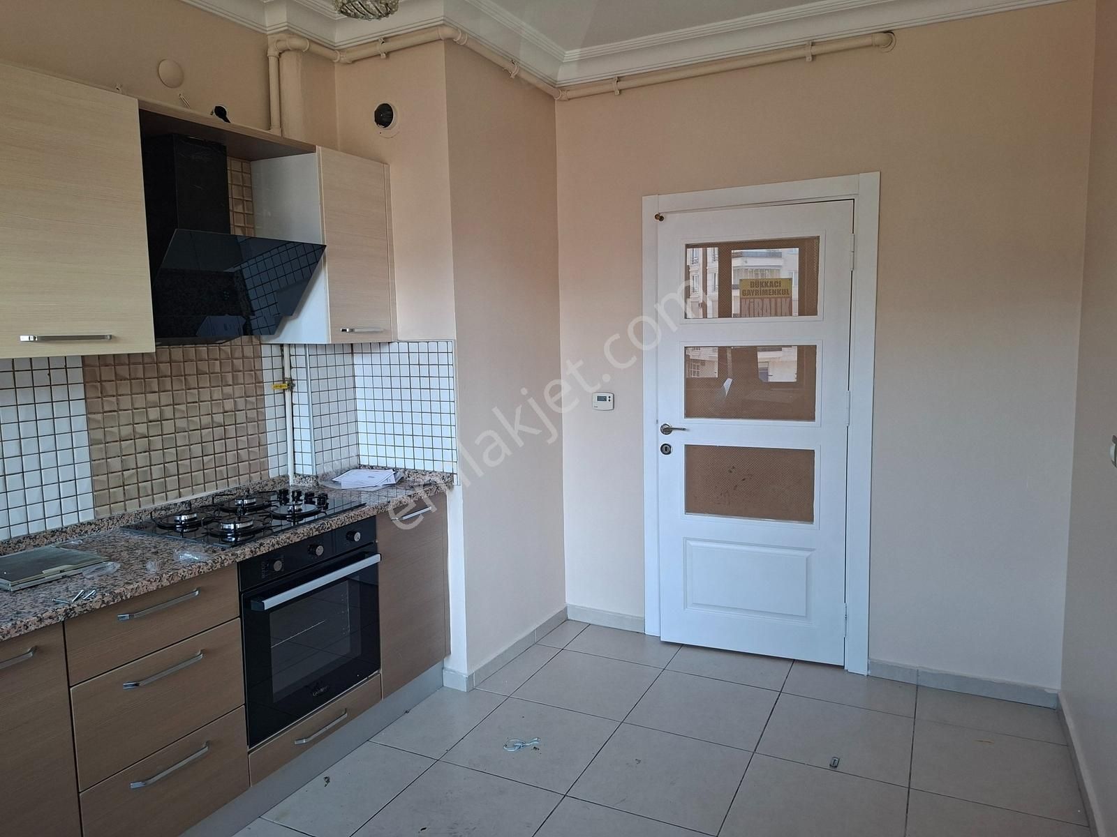 - - En Tepe Yakını 2+1 Kiralık Daire - - - Görsel 14