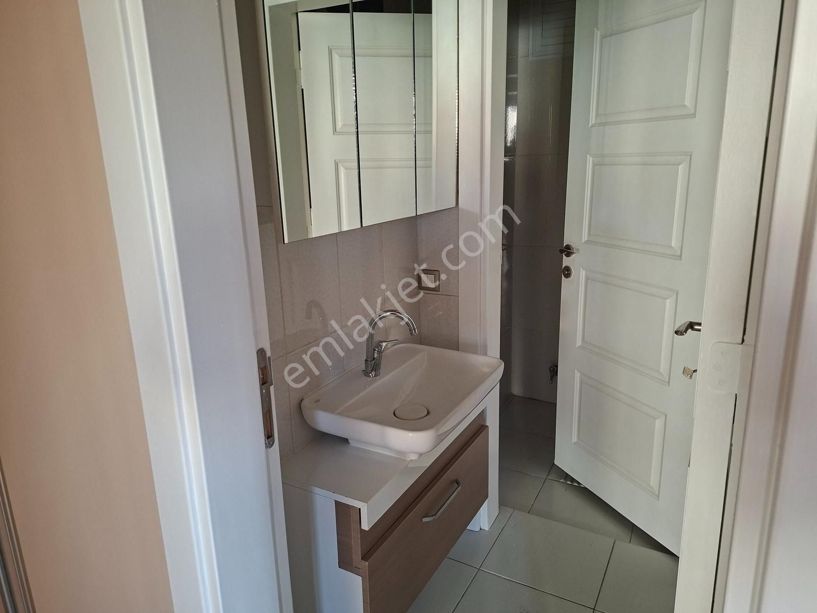 - - En Tepe Yakını 2+1 Kiralık Daire - - - Görsel 4