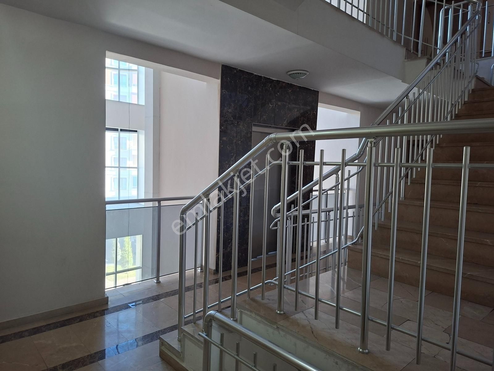 - - En Tepe Yakını 2+1 Kiralık Daire - - - Görsel 26