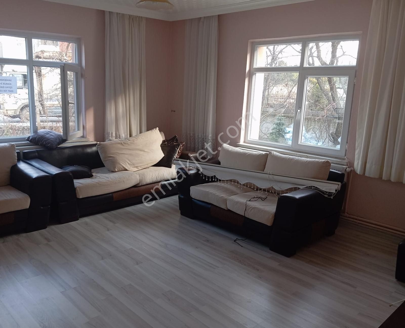 Esenboğa Mahallesinde Ana Caddeye Yakaın Eşyalı Kiralık Daire