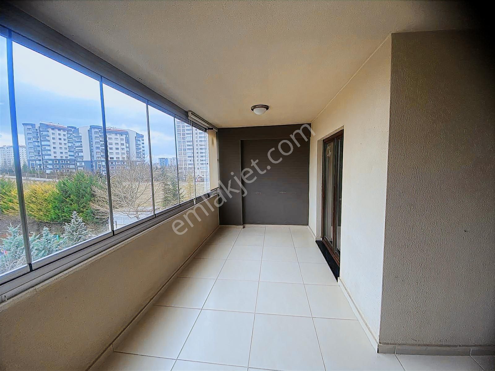 Alacaatlı Lotus Evleri Sitesinde Arakat Kiralık 4+1 Daire - Görsel 29