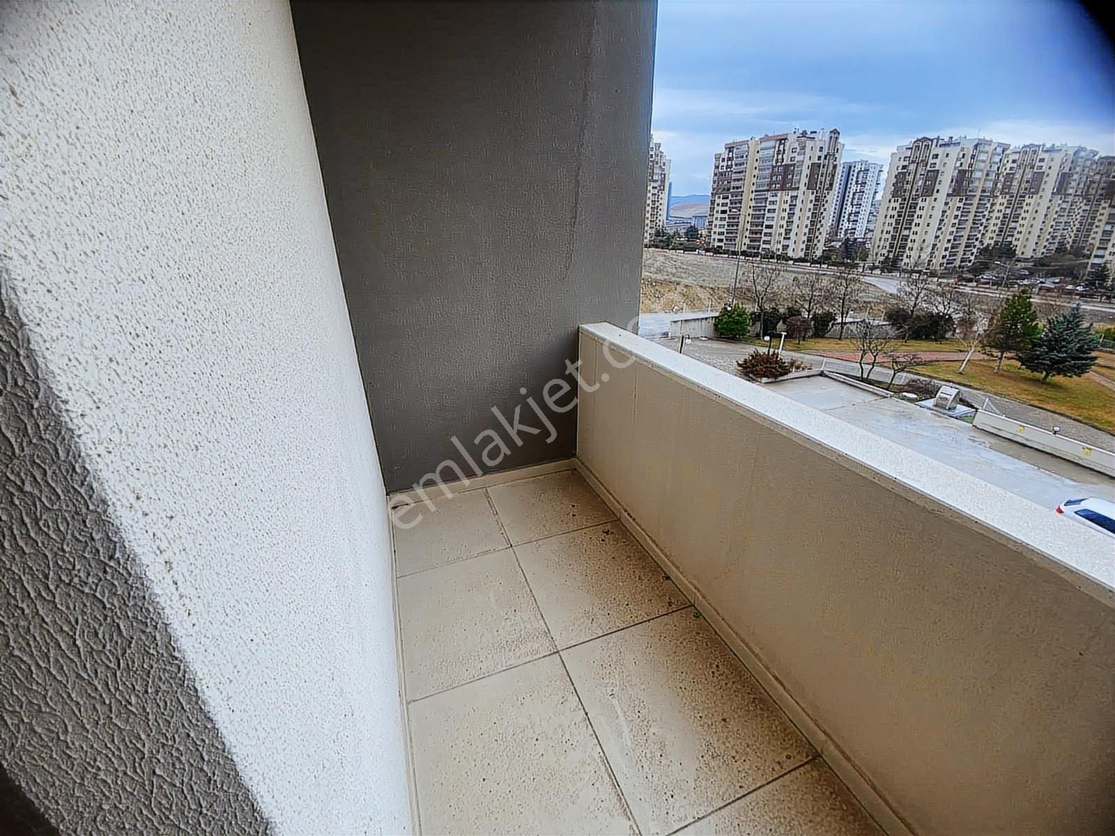 Alacaatlı Lotus Evleri Sitesinde Arakat Kiralık 4+1 Daire - Görsel 35