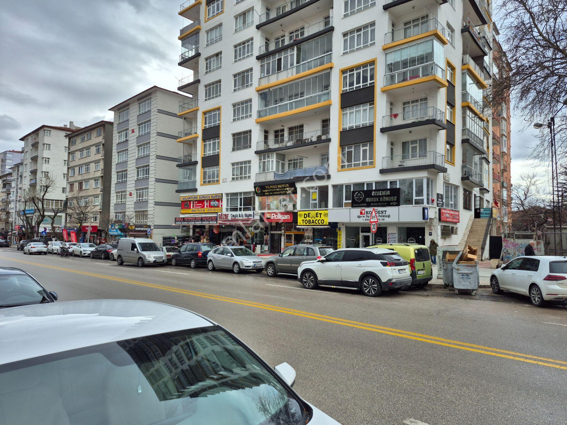İvedik Cad.üzeri 25 M² Ofis - Kat Mülkiyetli Avukatlar Pasajında - Görsel 7