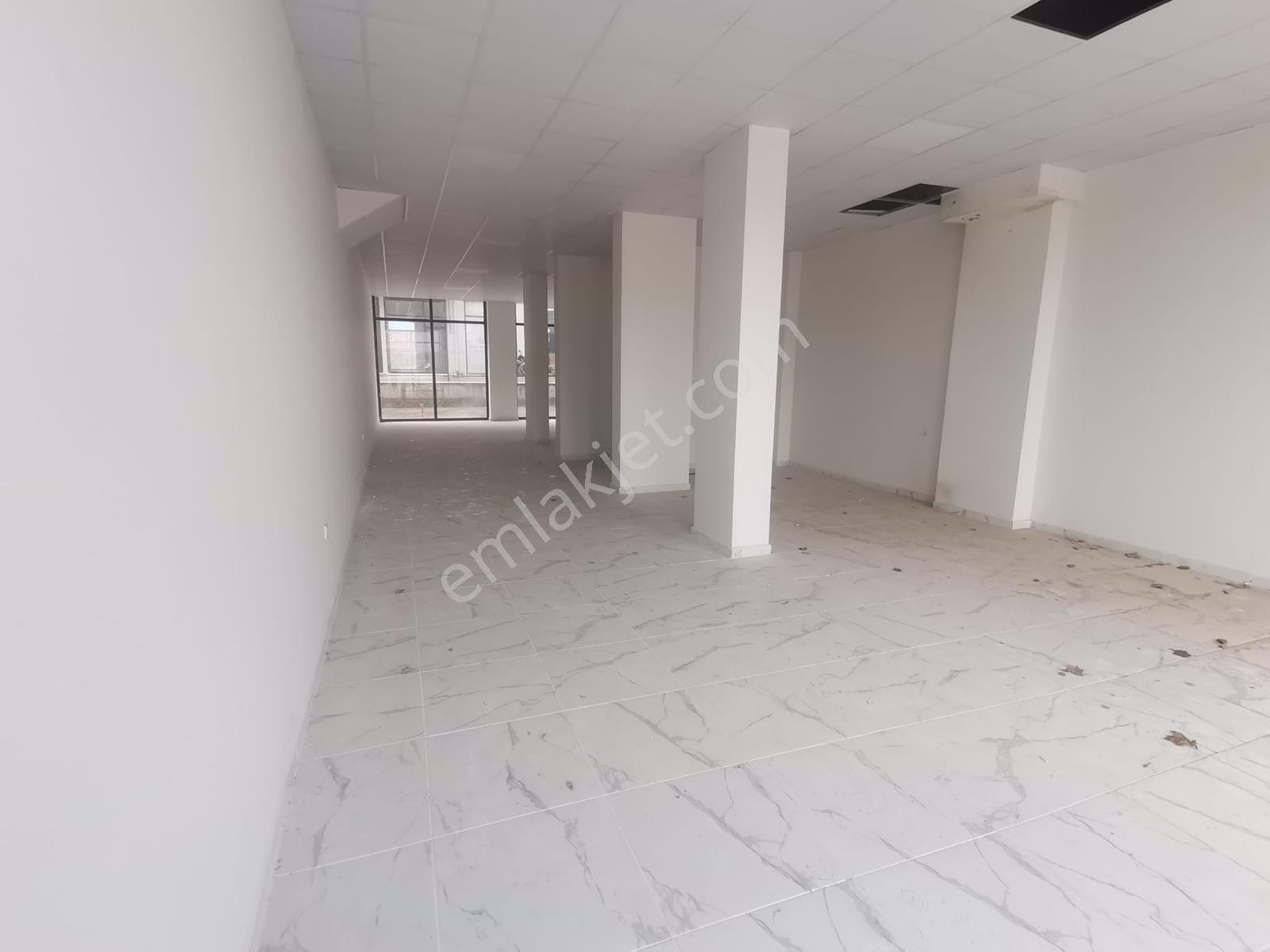 Kartepe Belediyesi Karşısı 145 M2 Kiralık Dükkan - Görsel 10