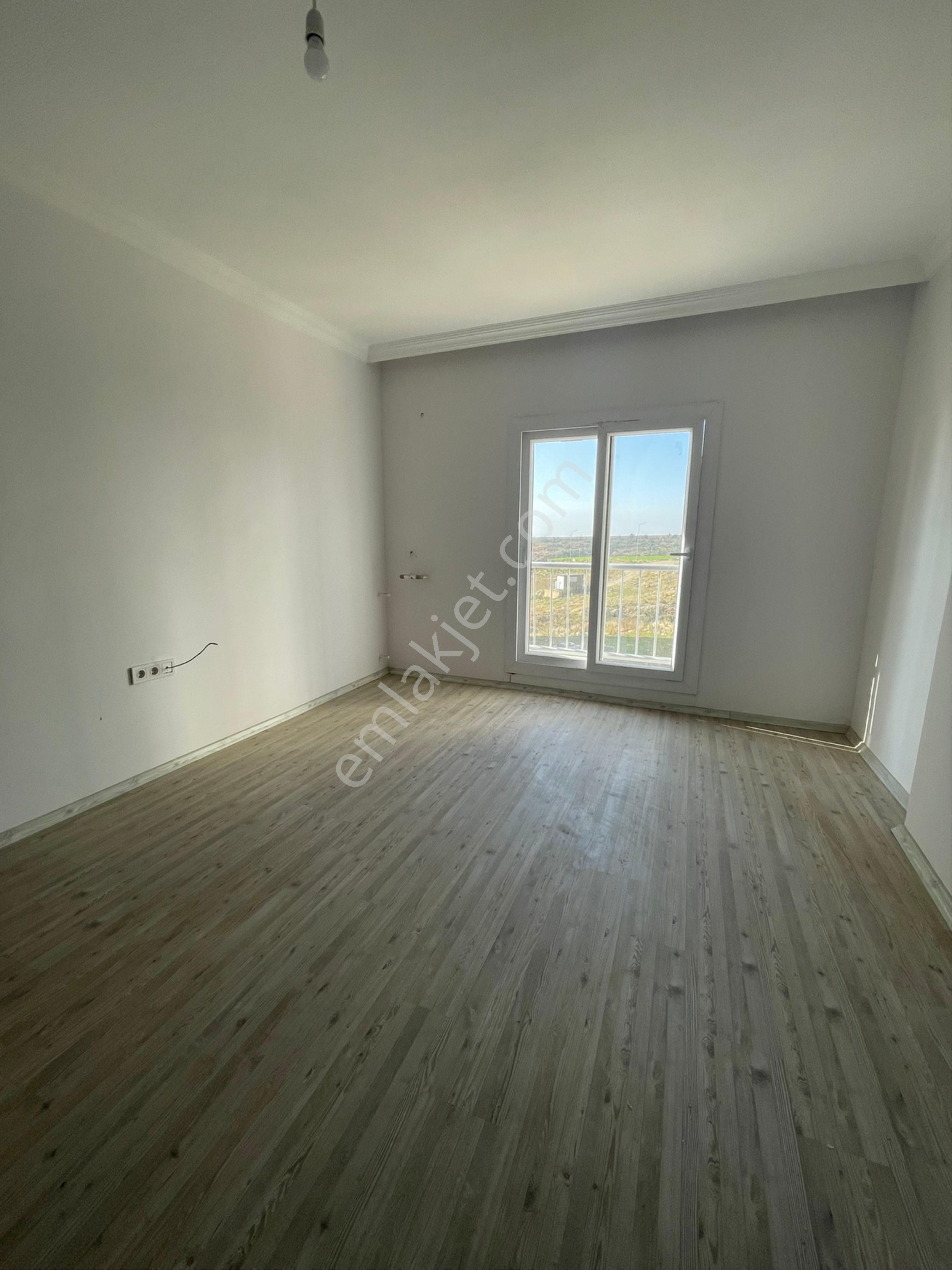 Çarkıpare`de~az~katlı~sıfır~oturuma~hazır~geniş~yatırımlık~daire - Görsel 7