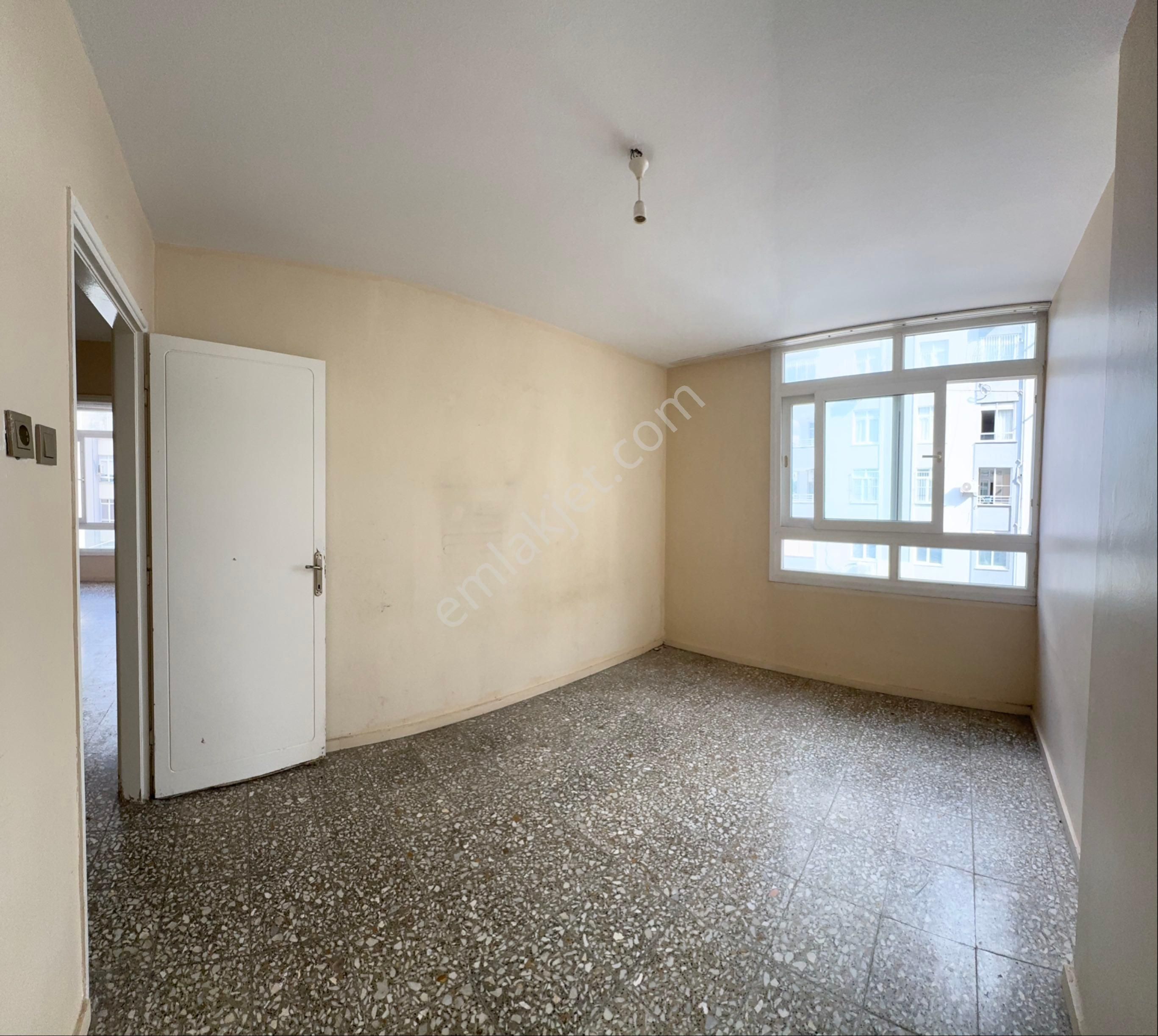 Reşatbey Mah-ordu Cad-gazi Okuluna Yakın 3.kat 3+1 Kiralık Daire - Görsel 12