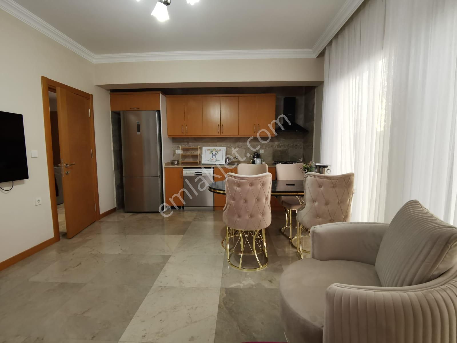 Goldhouse Dan Kiralık Foça Da Ferah Full Eşyalı 2+1 Daire - Görsel 6