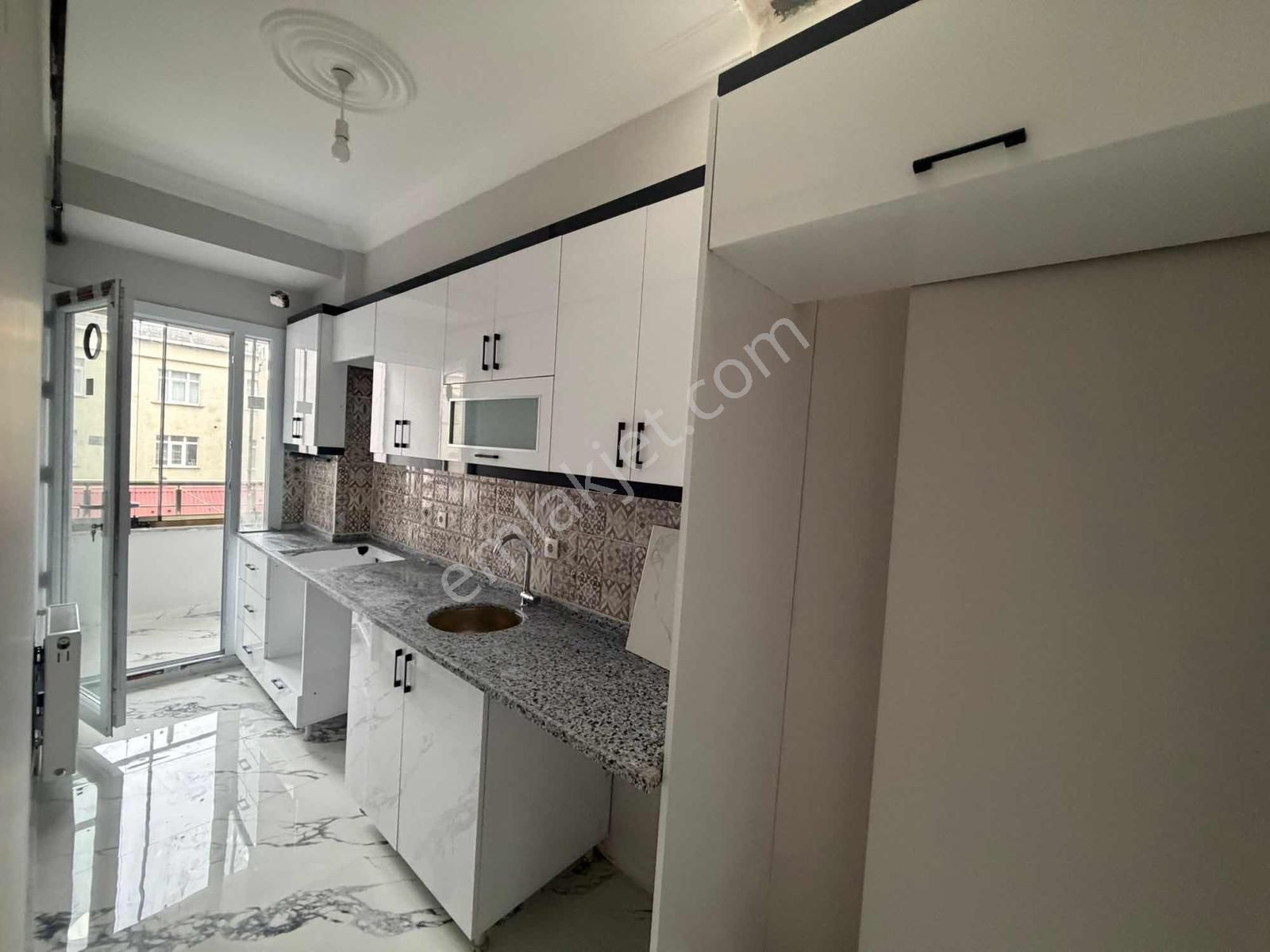 Önlü'den M.akif'de Merkezi Konum'da 3+3 Sıfır Kiralık Dublex - Görsel 7