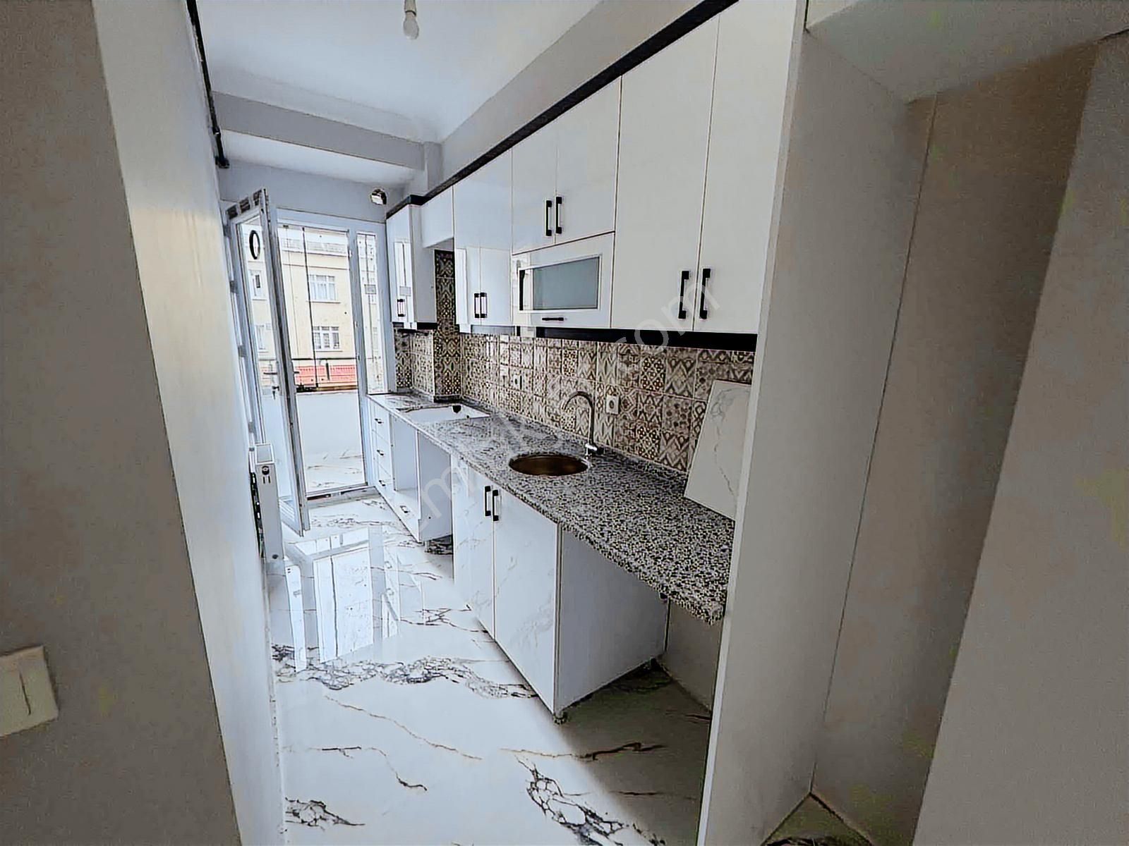 Önlü'den M.akif'de Merkezi Konum'da 3+3 Sıfır Kiralık Dublex - Görsel 2