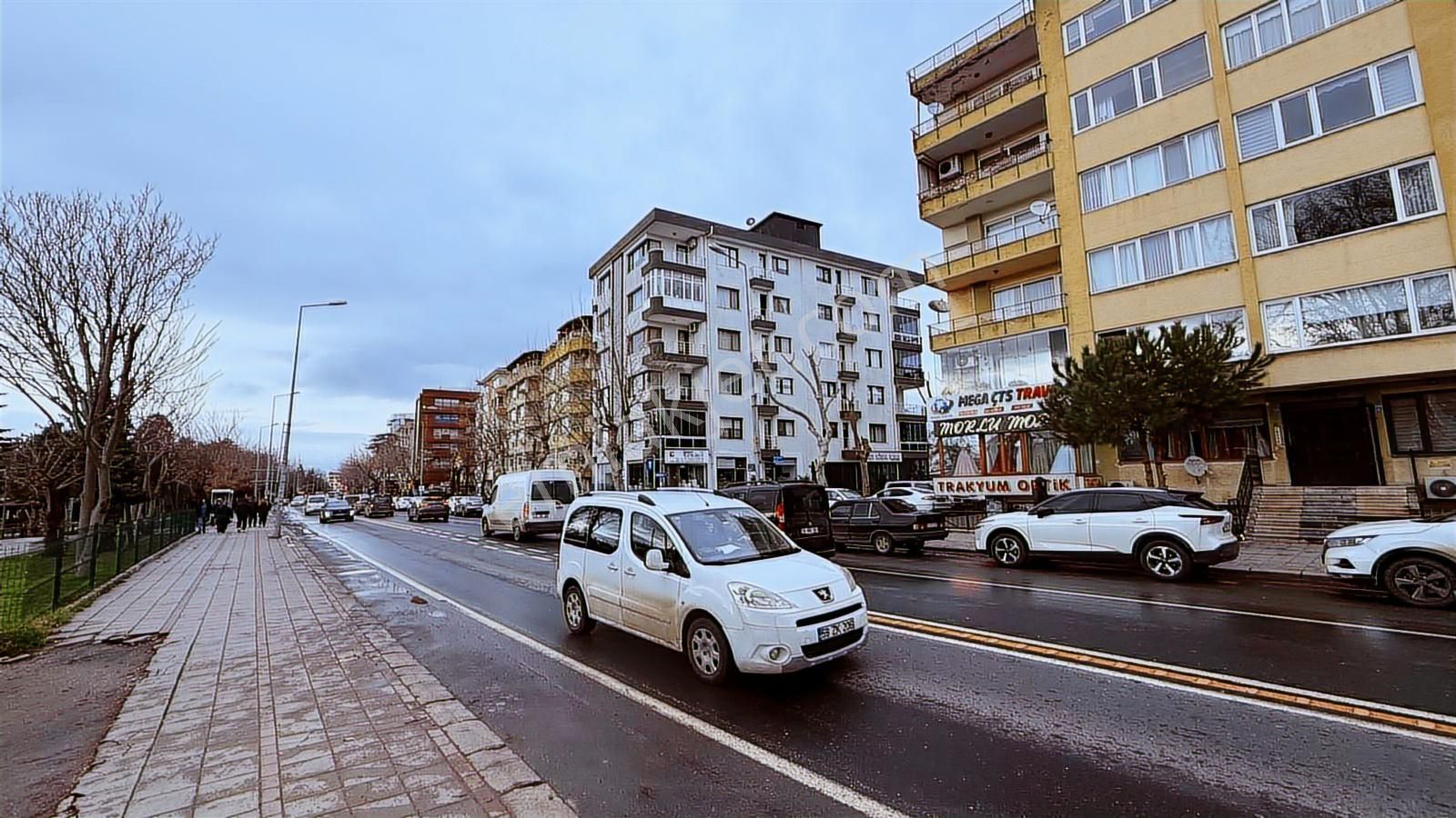 Kazımiye Mah. İşlek Lokasyonda Teraslı Kiralık Dubleks Daire - Görsel 13