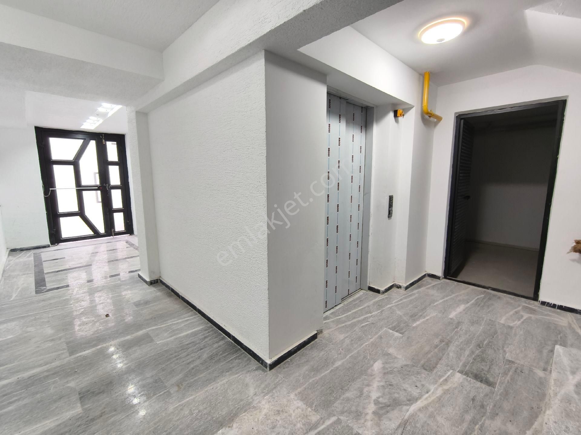 Pera'dan 71 Evler,ertaş Cd. Yakını,sıfır Bina, 2+0 Satılık Daire - Görsel 3