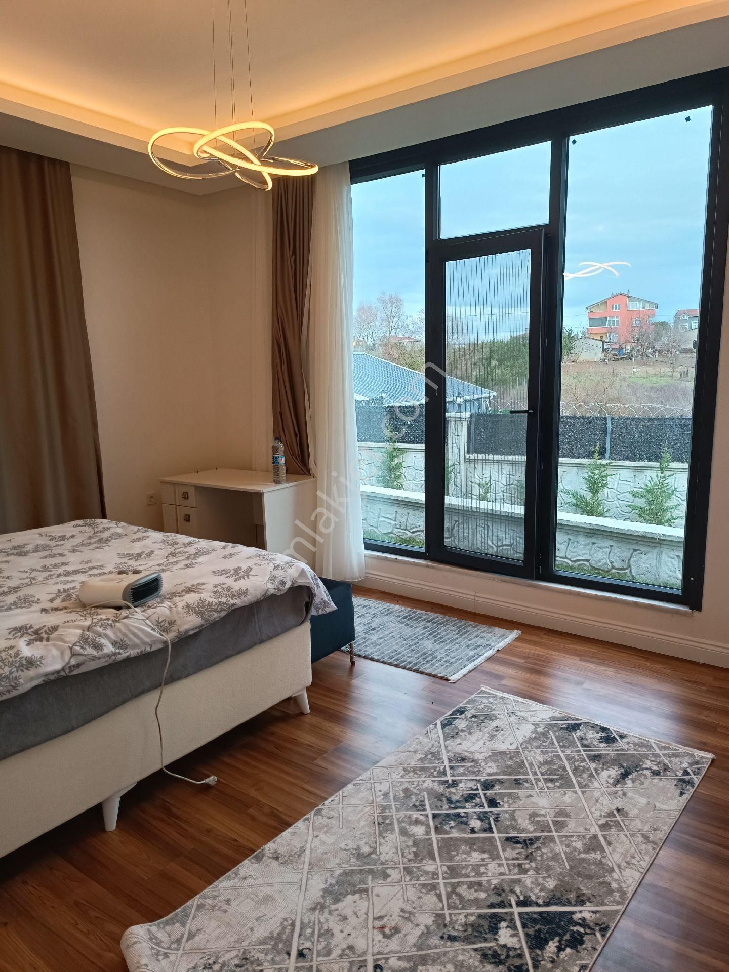 Çatalça İhsaniyede Köye Yakın 1 Dönüm İçinde Lüks Eşyalı Yazlık - Görsel 21