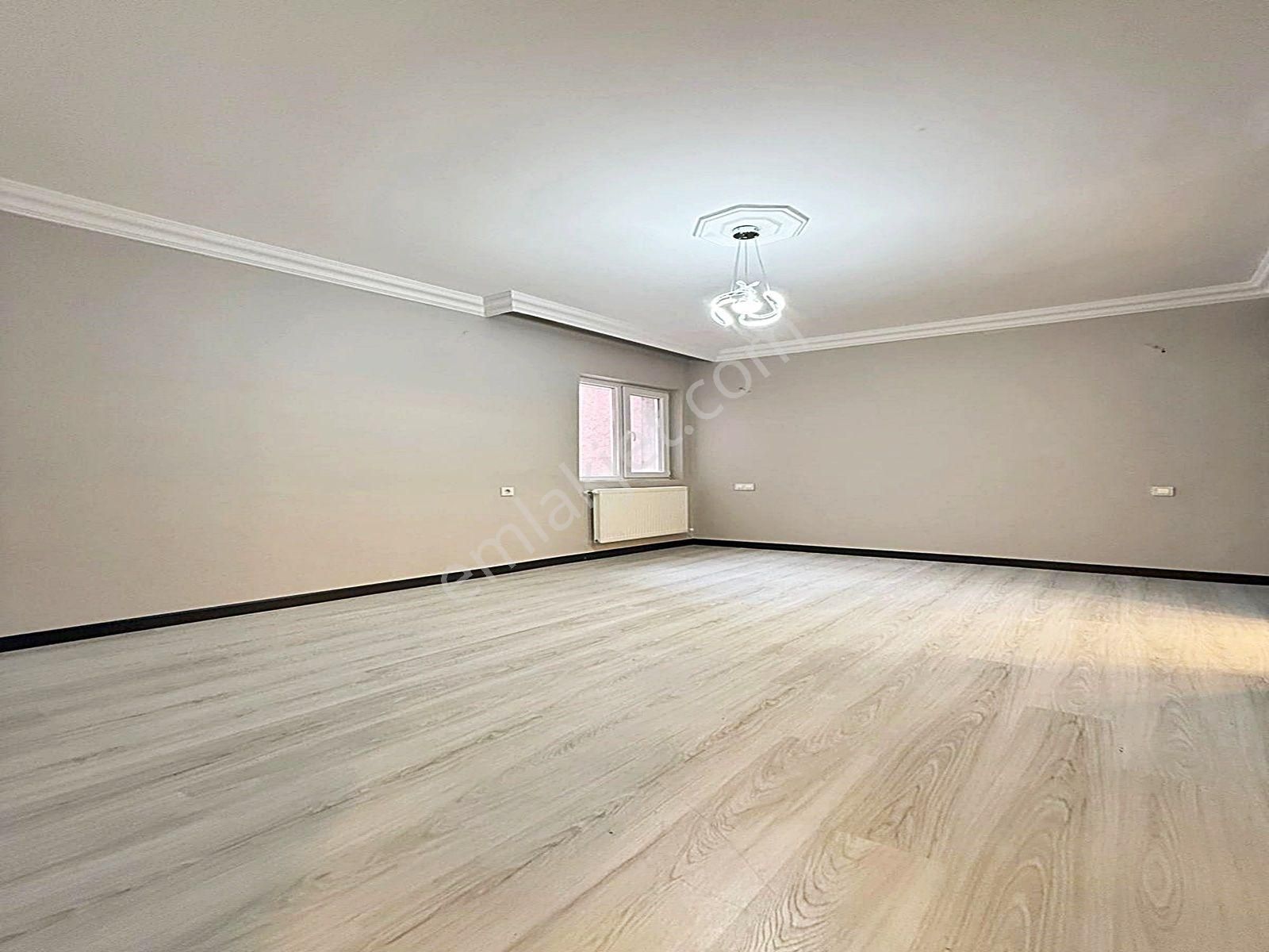 Beylikdüzünde Site İçinde Ultra Lüks Yapımlı 3+1 Satılık Daire !!! - Görsel 23