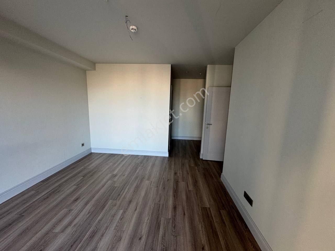 Beykent Fırst Avenue Büyük Tip 2+1 Full Deniz Manzarali - Görsel 19