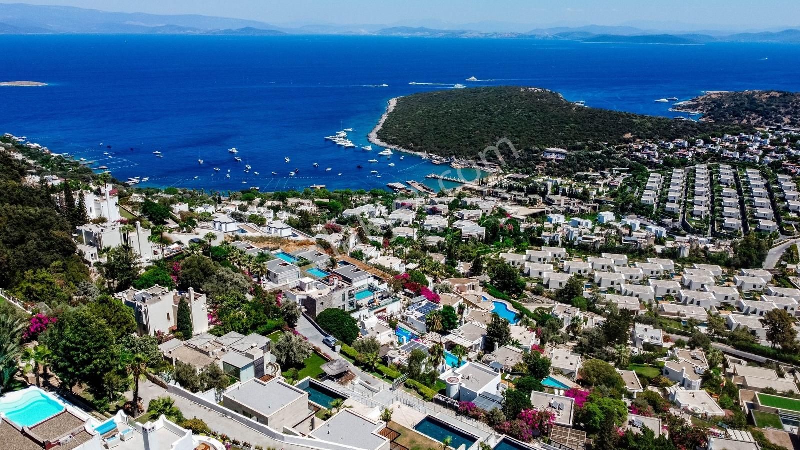 Türkbükü Hebil'de Muhteşem Manzaralı Infinity Havuzlu Villa - Görsel 8