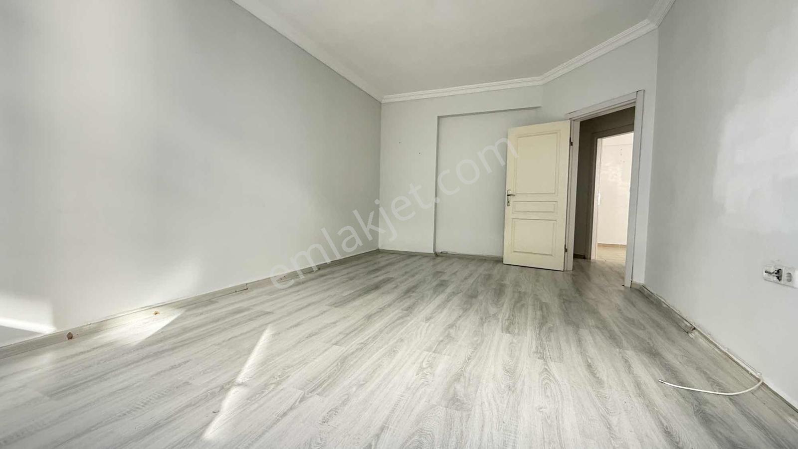 2+1 Kiralık Atatürk Caddesi Doğtaş Yakını - Görsel 3