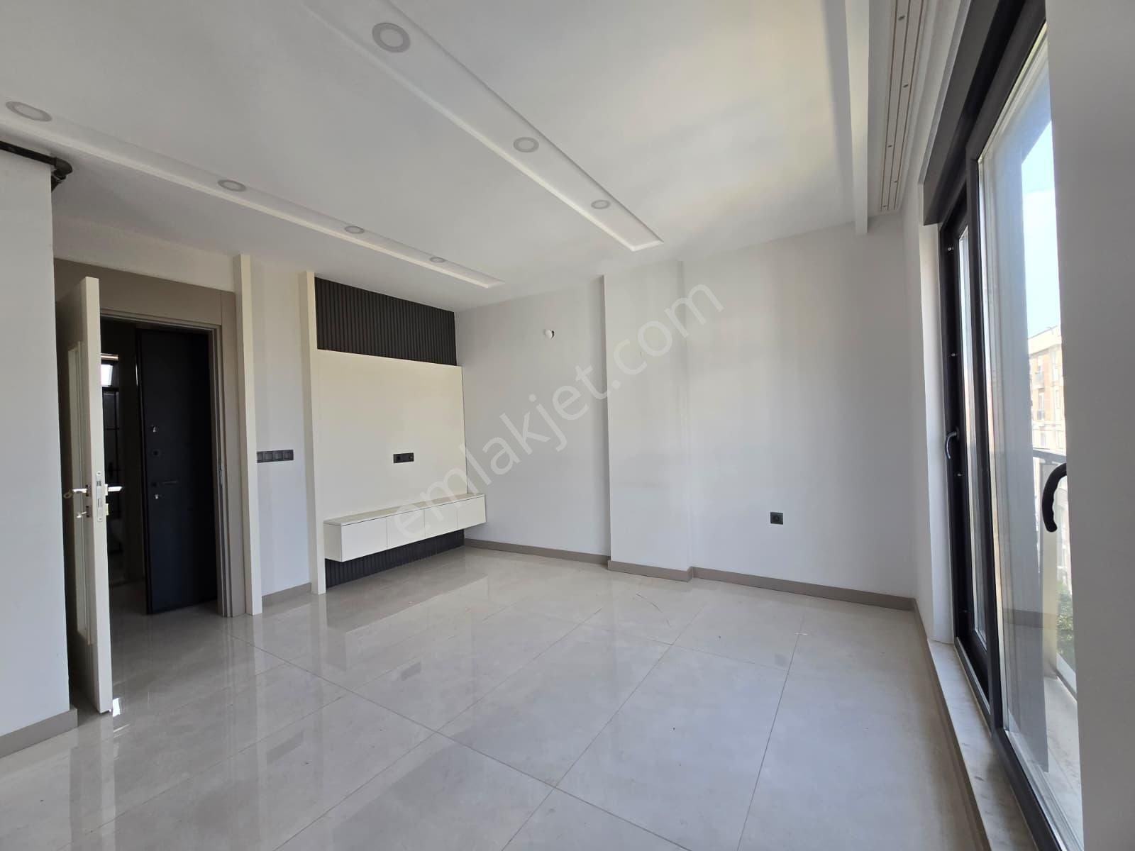 Göksu'da Havuzlu Lüx Sitede 1+1 Kiralık Daire - Görsel 10