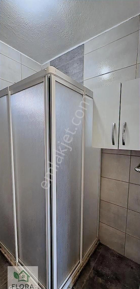 Geniş Balkonlu Kiralık Daire - Görsel 16