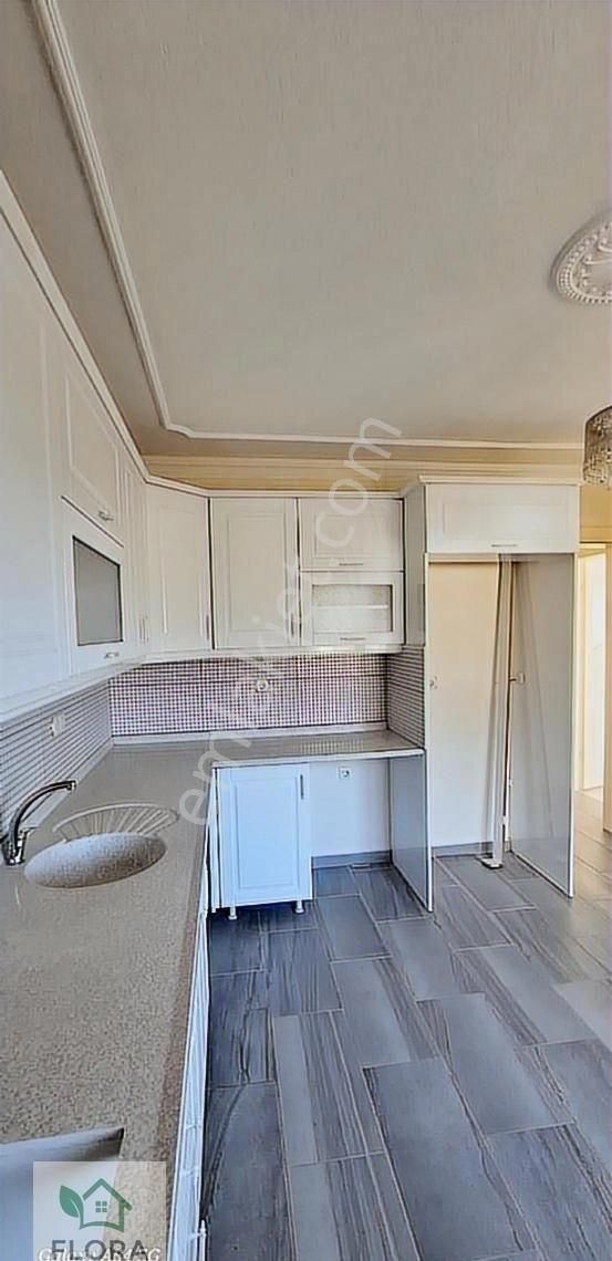 Geniş Balkonlu Kiralık Daire - Görsel 14