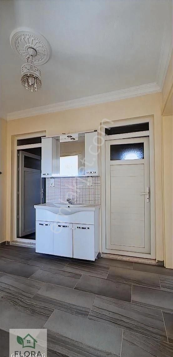 Geniş Balkonlu Kiralık Daire - Görsel 4