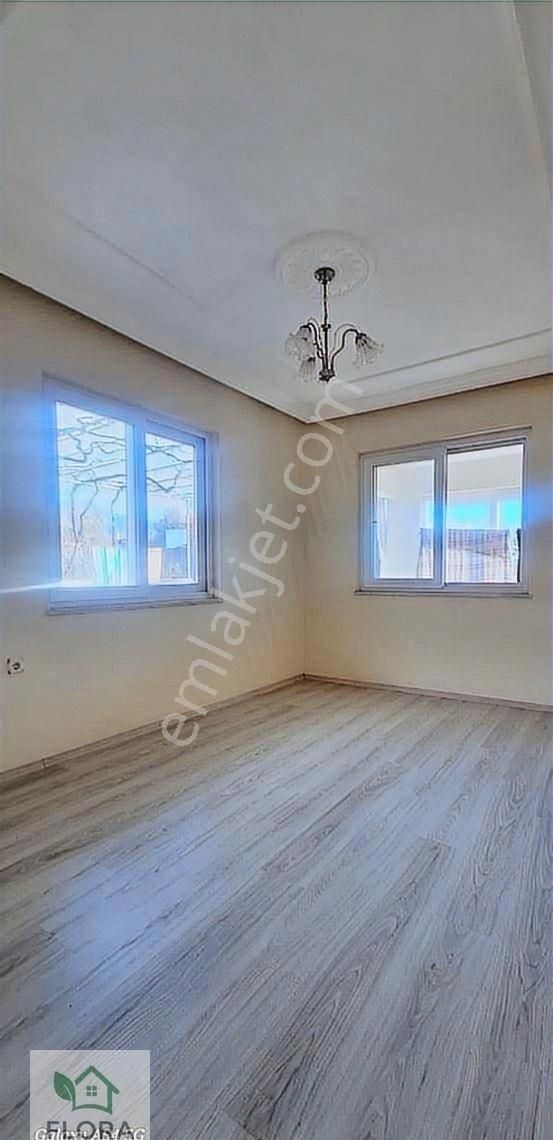 Geniş Balkonlu Kiralık Daire - Görsel 3