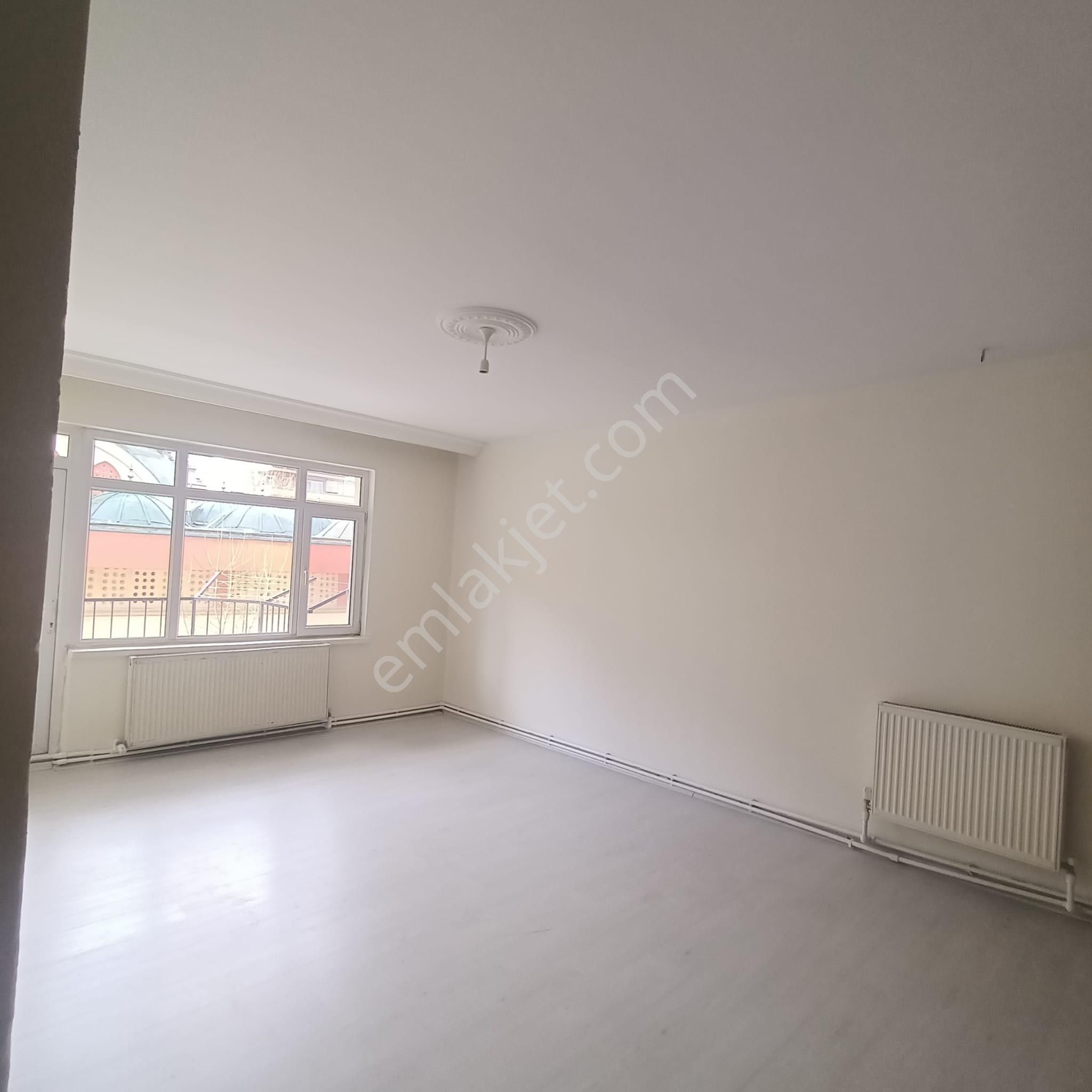 Afyon Mecidiye Mahallesi 3+1 Satılık Geniş Daire - Görsel 8