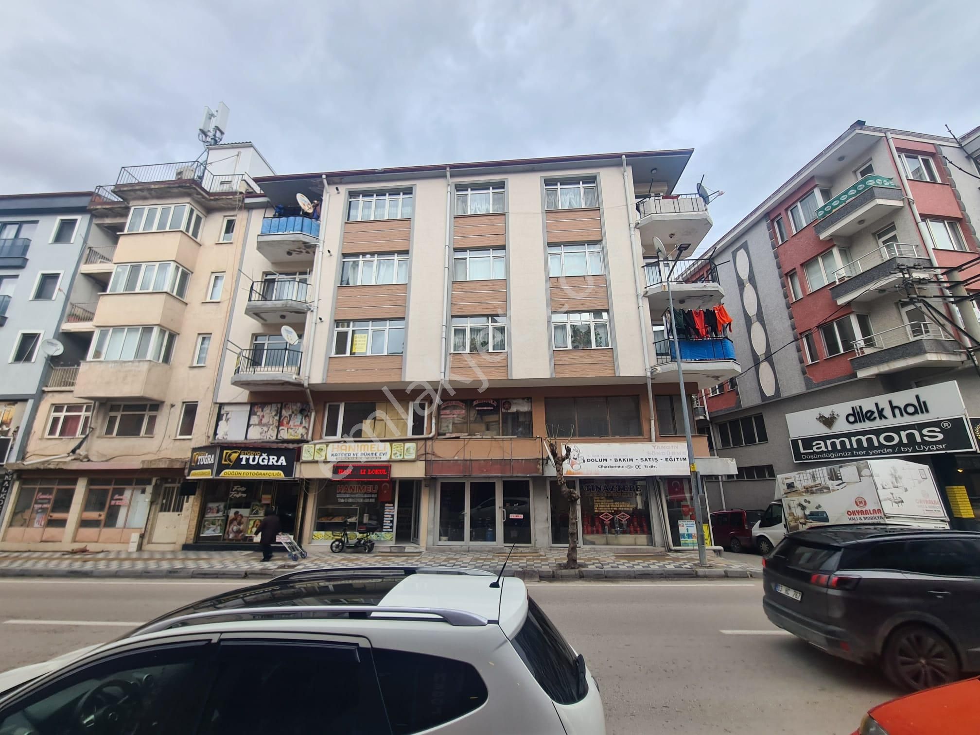 Afyon Mecidiye Mahallesi 3+1 Satılık Geniş Daire - Görsel 19