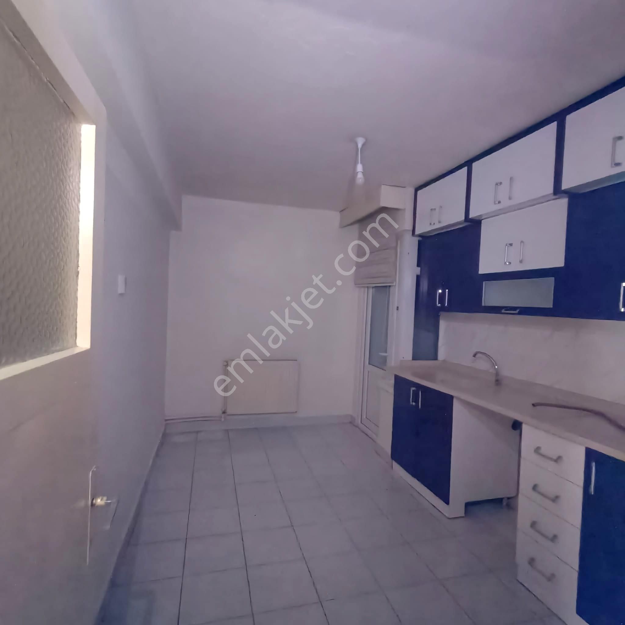 Afyon Mecidiye Mahallesi 3+1 Satılık Geniş Daire - Görsel 7